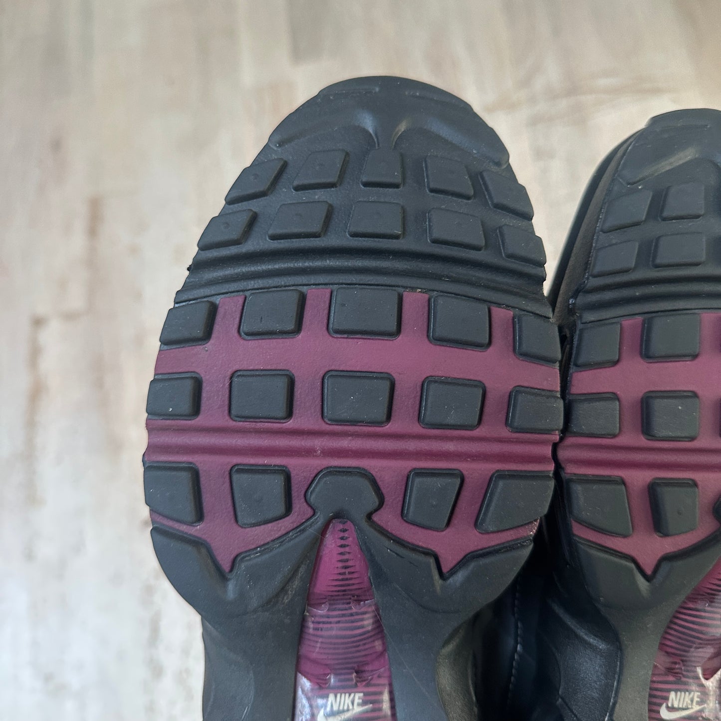 Nike Air Max 95 - Dark Beetroot - UK7.5