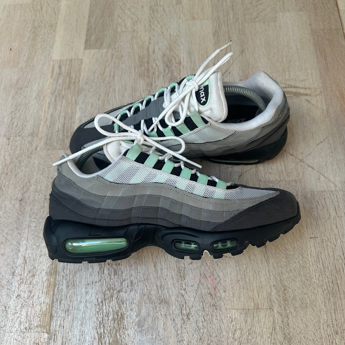 Nike Air Max 95 - Fresh Mint - UK8.5
