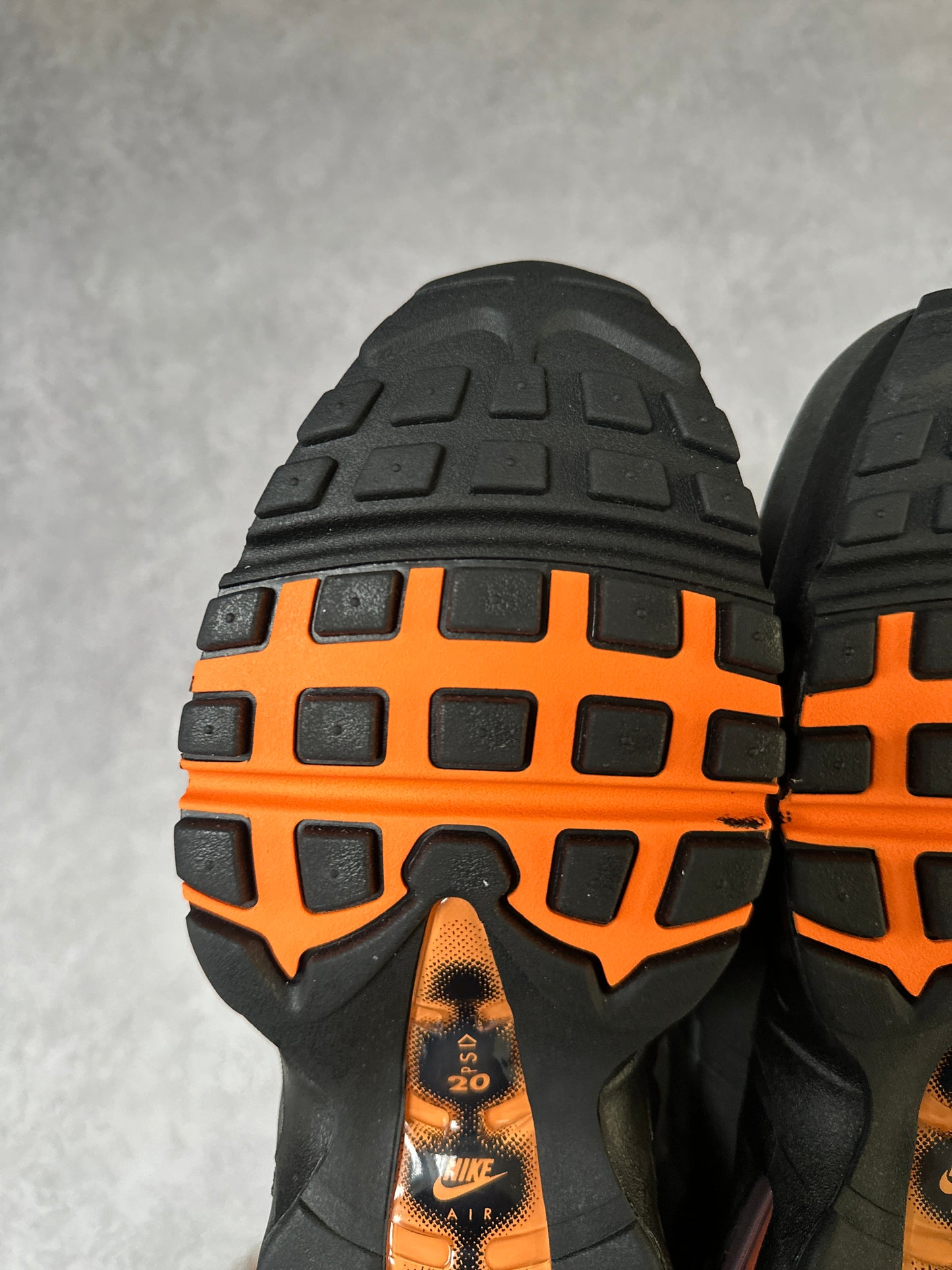 Nike Air Max 95 - Mandarin 2025 - UK9.5