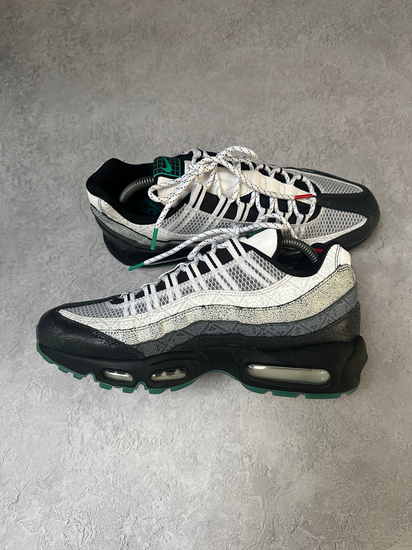 Nike Air Max 95 - Day of the Dead - UK8 - CT1139-001