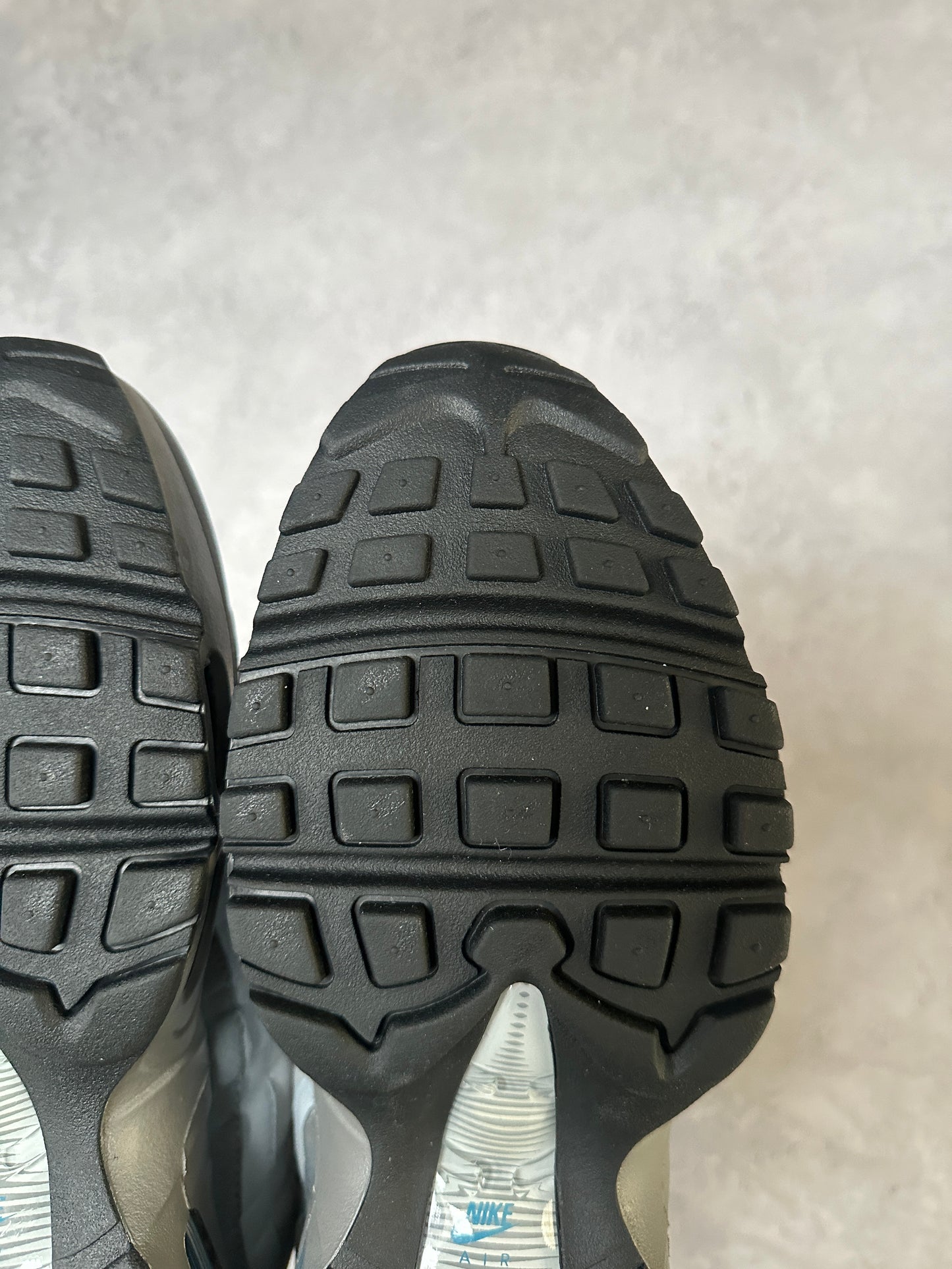 Nike Air Max 95 - Grey Green Abyss - UK8