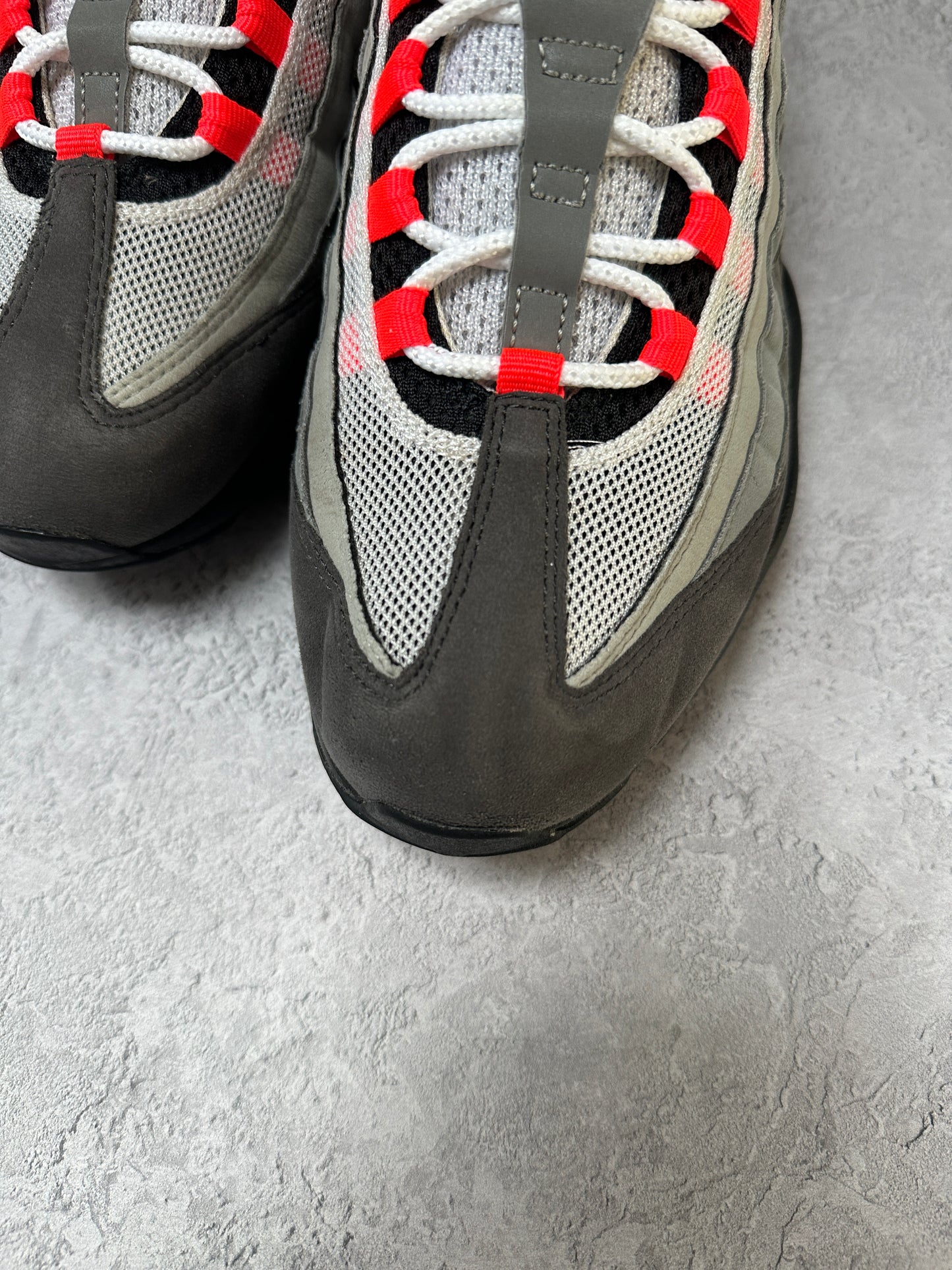 Nike Air Max 95 - Solar Red - UK9