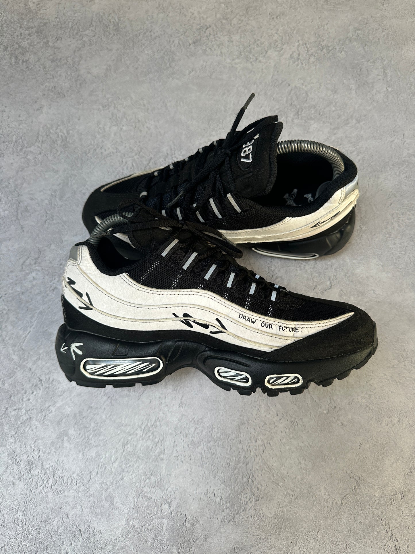 Nike Air Max 95 - Future Movement - Sketch with the Past - UK6