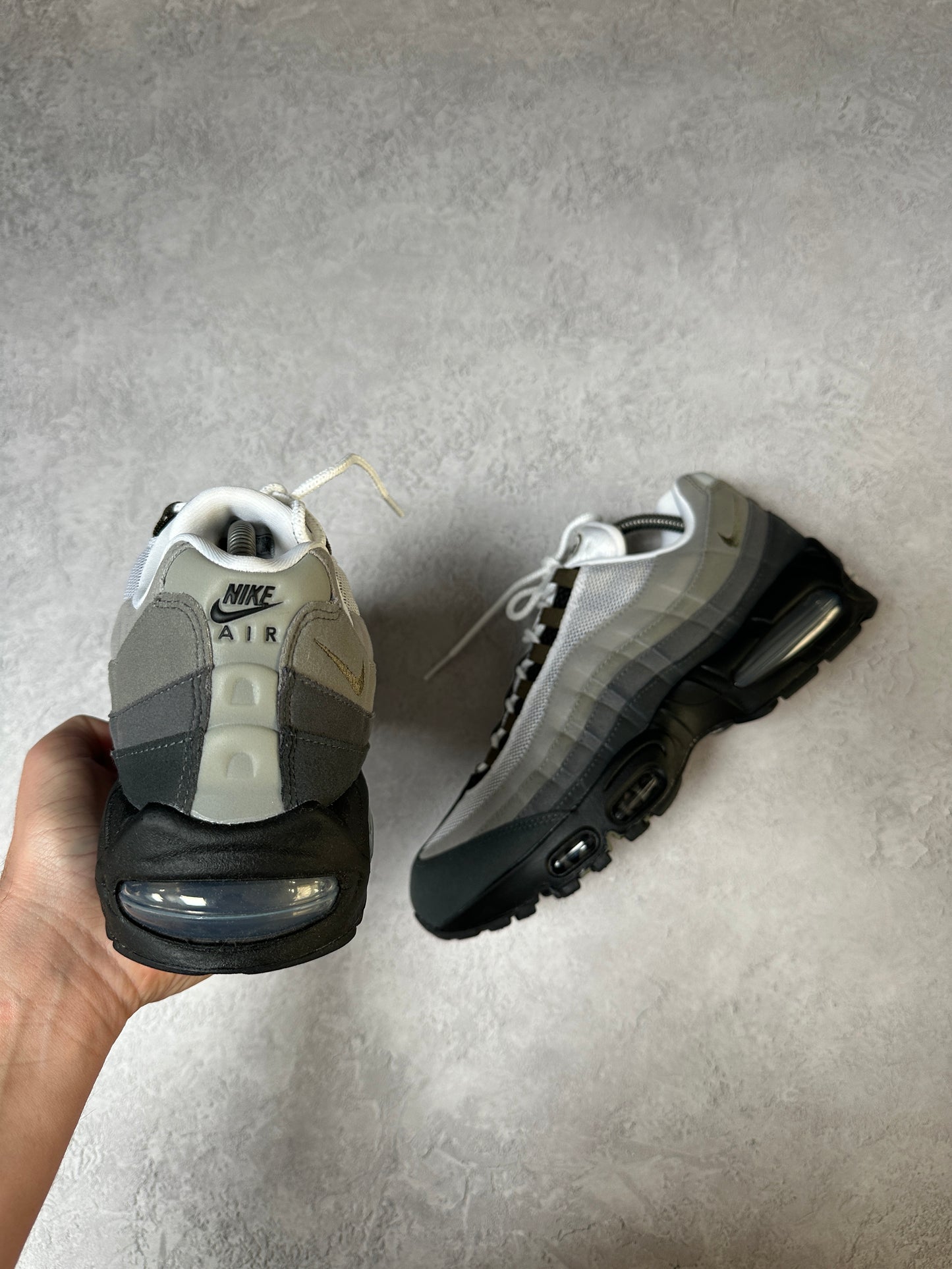 Nike Air Max 95 - Medium Olive - UK8