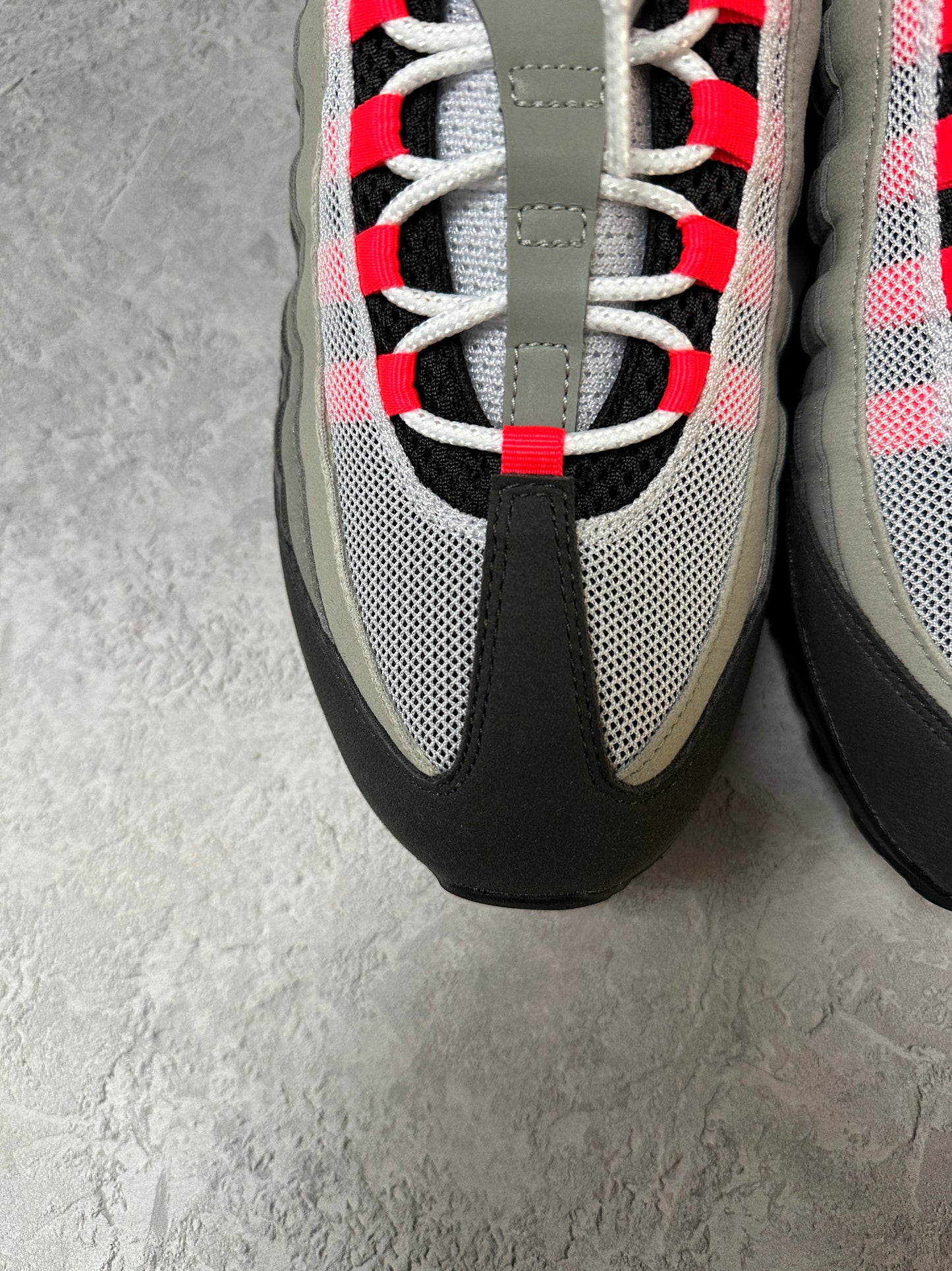 Nike Air Max 95 - Solar Red 2025 - UK10