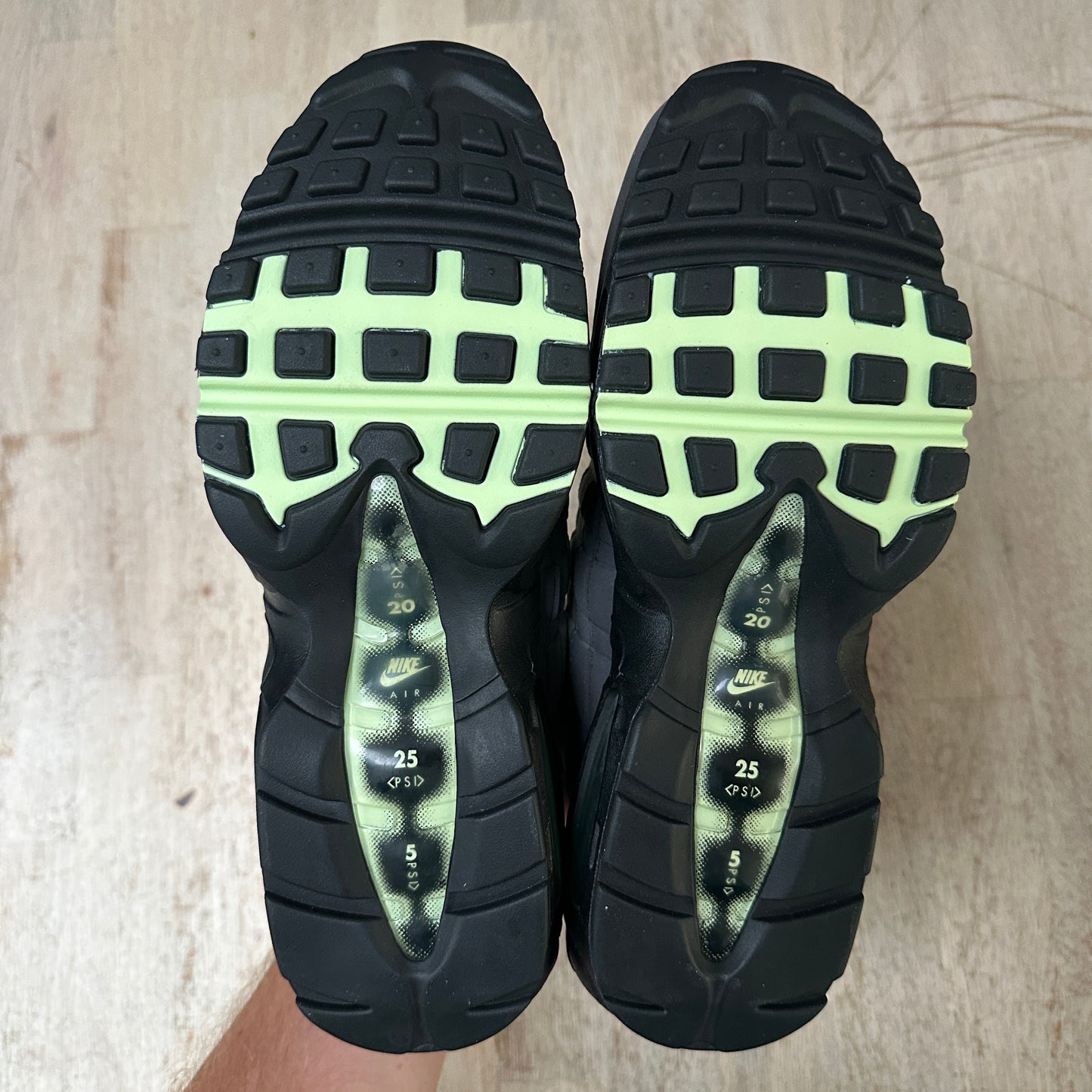Nike Air Max 95 - Fresh Mint - UK7.5