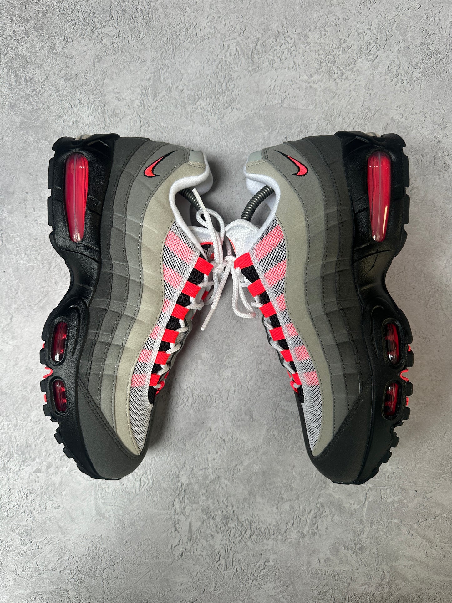 Nike Air Max 95 - Solar Red 2025 - UK8.5