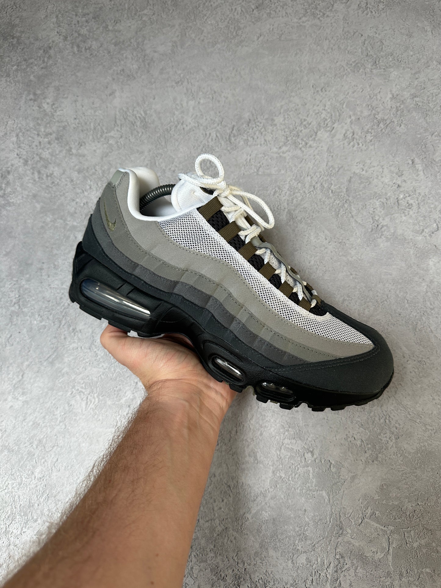 Nike Air Max 95 - Medium Olive - UK8.5