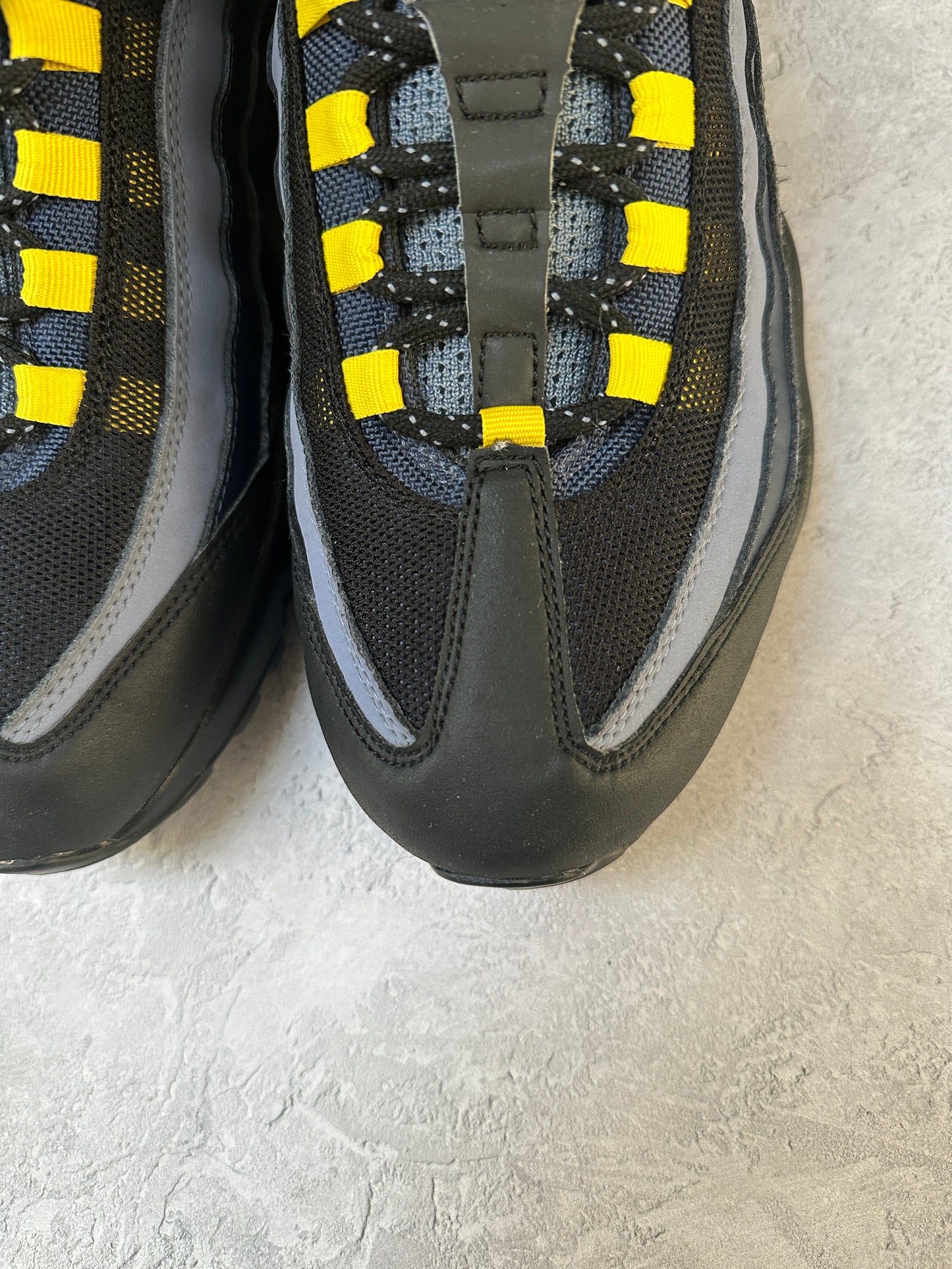 Nike Air Max 95 - Memphis Grizzlies - UK10.5