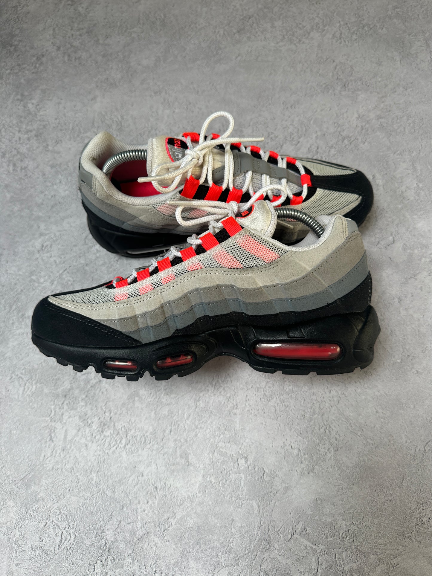 Nike Air Max 95 - Solar Red 2017 - UK7.5