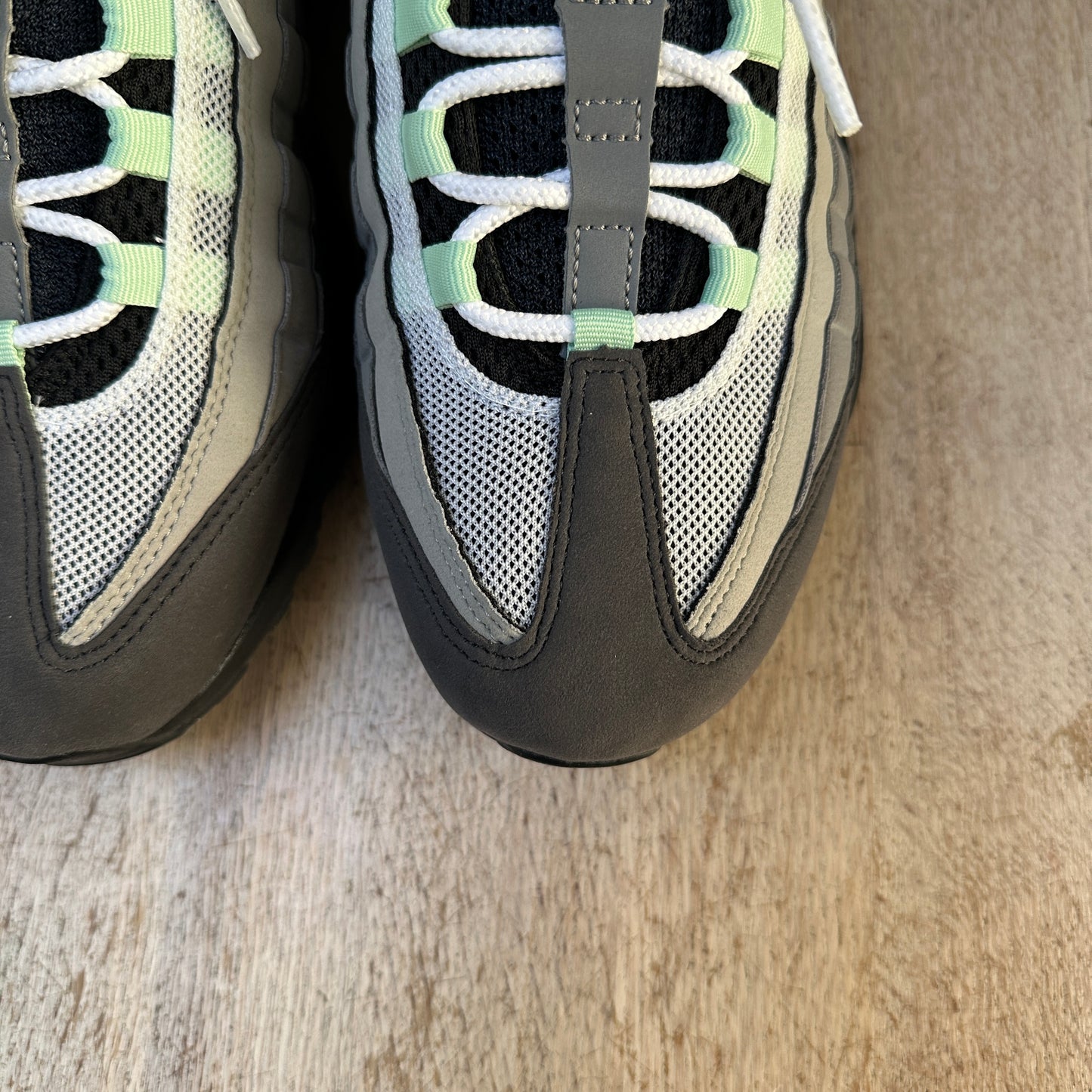 Nike Air Max 95 - Fresh Mint - UK9