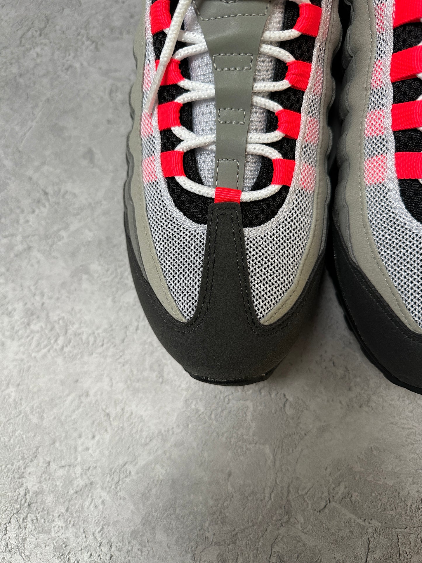 Nike Air Max 95 - Solar Red 2025 - UK8