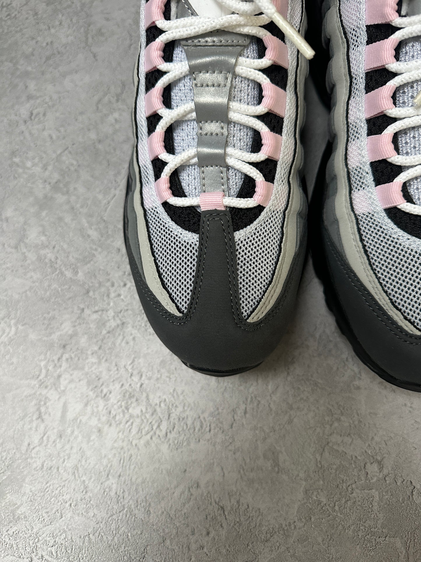 Nike Air Max 95 - Pink Foam - UK7