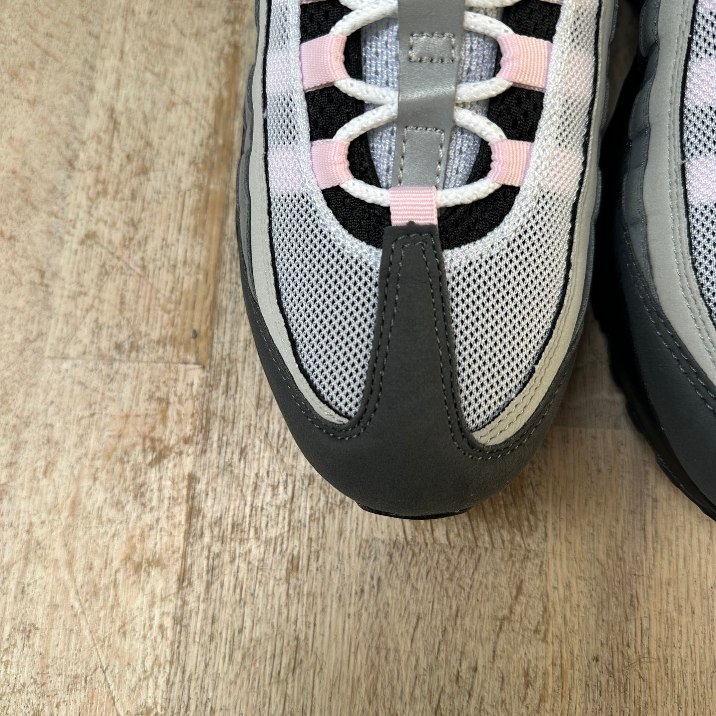 Nike Air Max 95 - Pink Foam - UK7.5