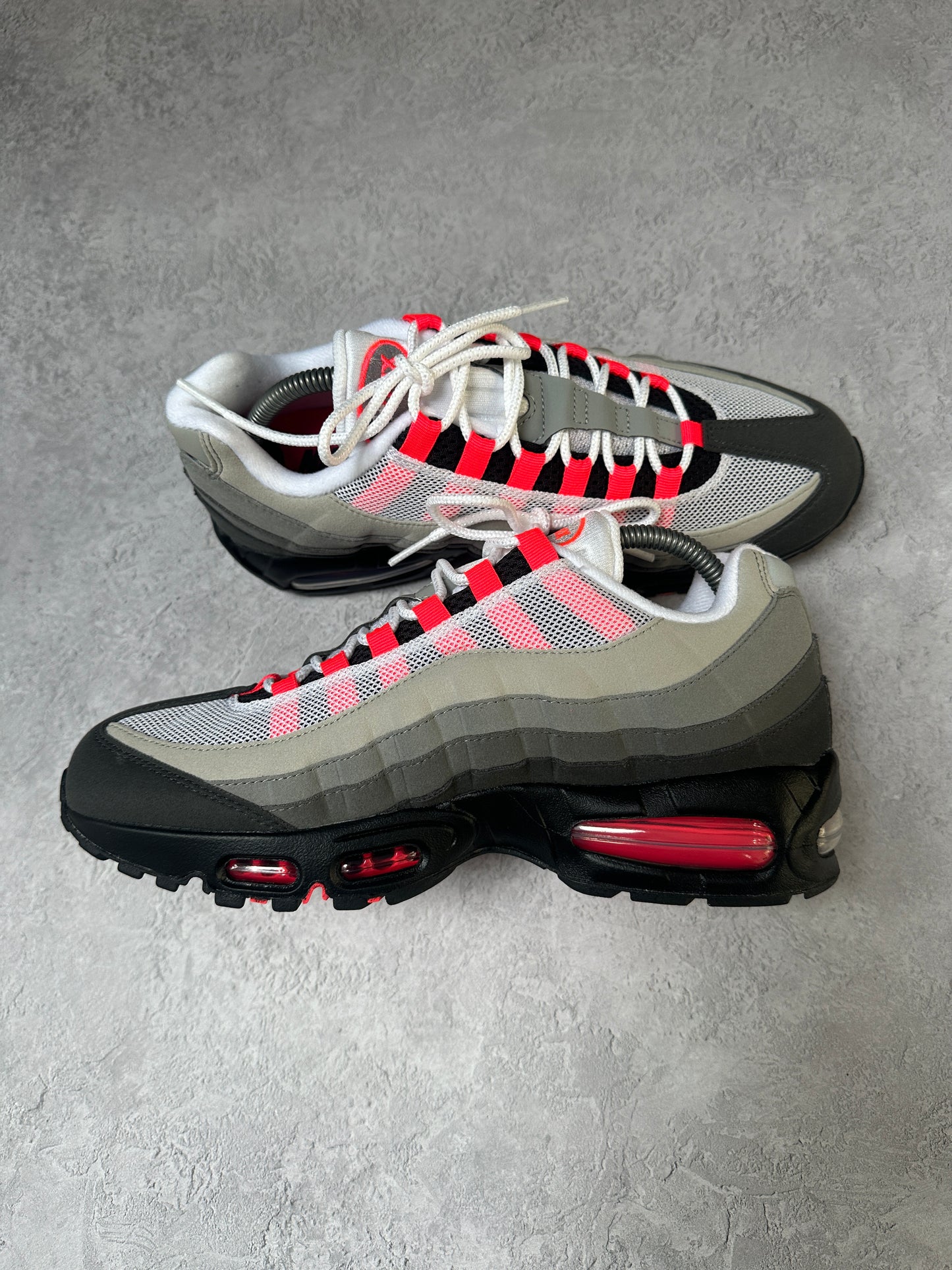 Nike Air Max 95 - Solar Red 2025 - UK8.5