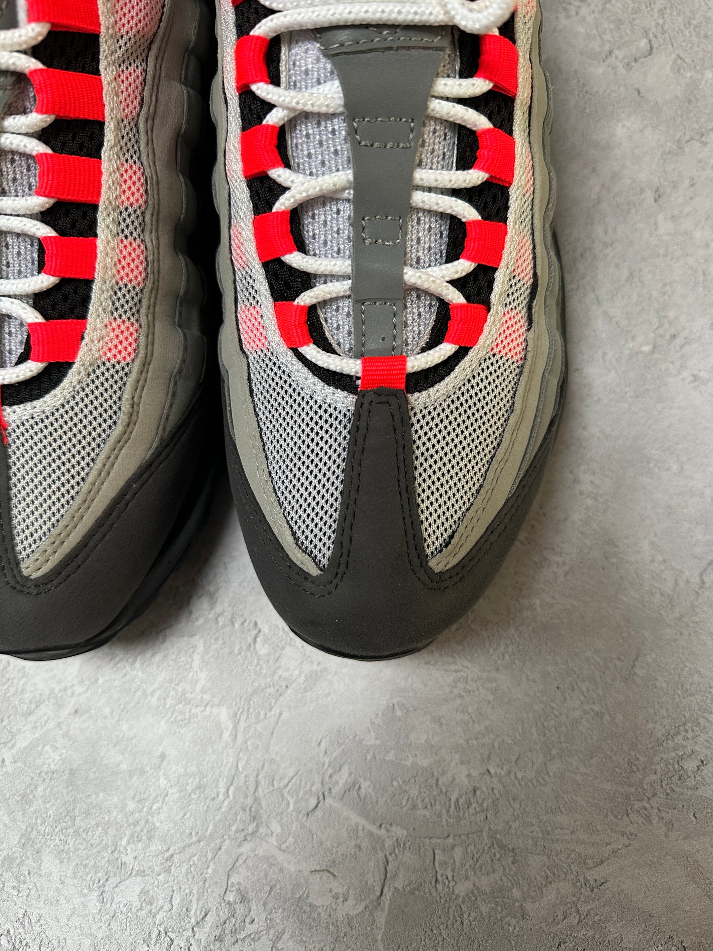 Nike Air Max 95 - Solar Red - UK7