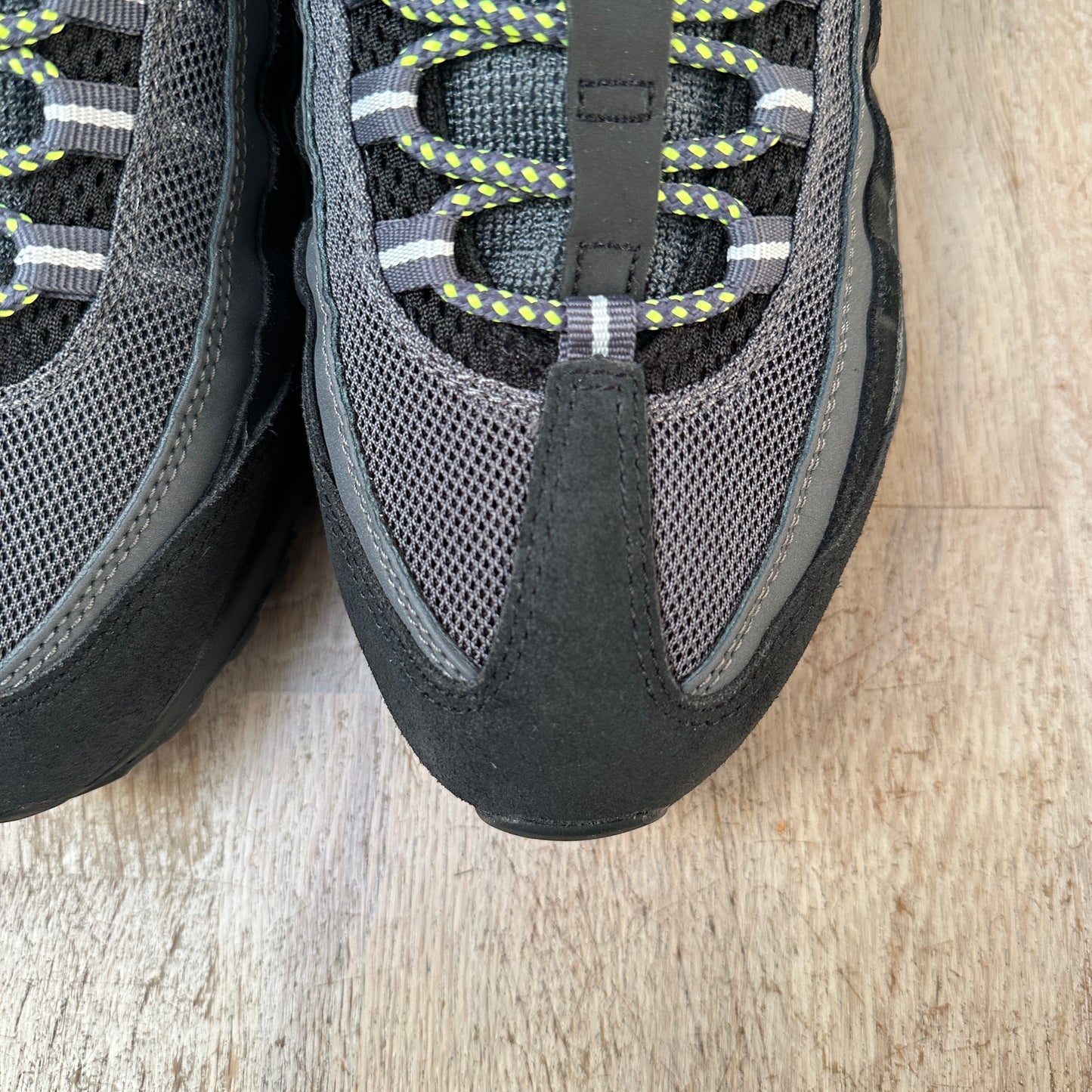 Nike Air Max 95 - Pure Black / Cool Grey - UK9