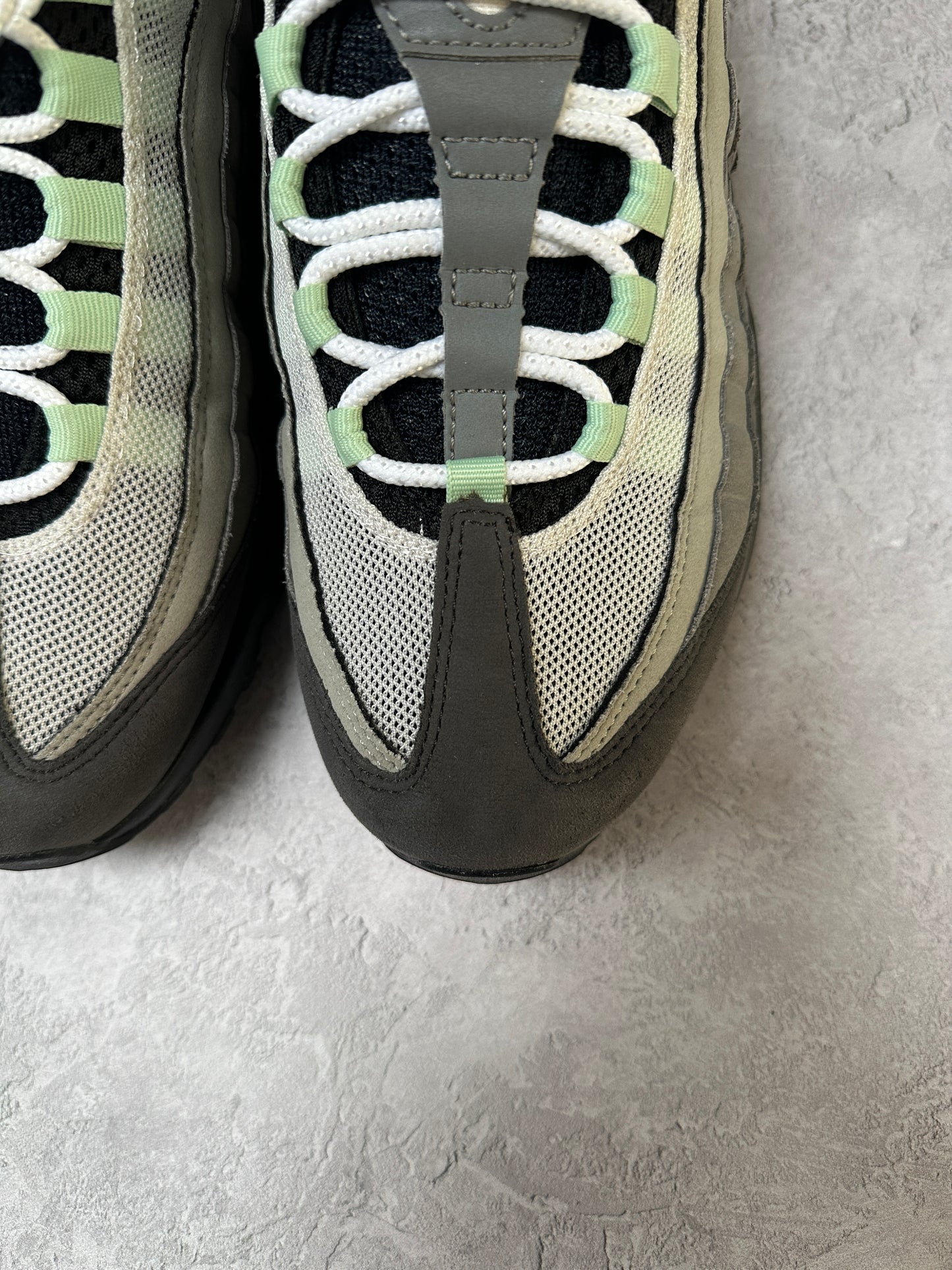Nike Air Max 95 - Fresh Mint - UK8