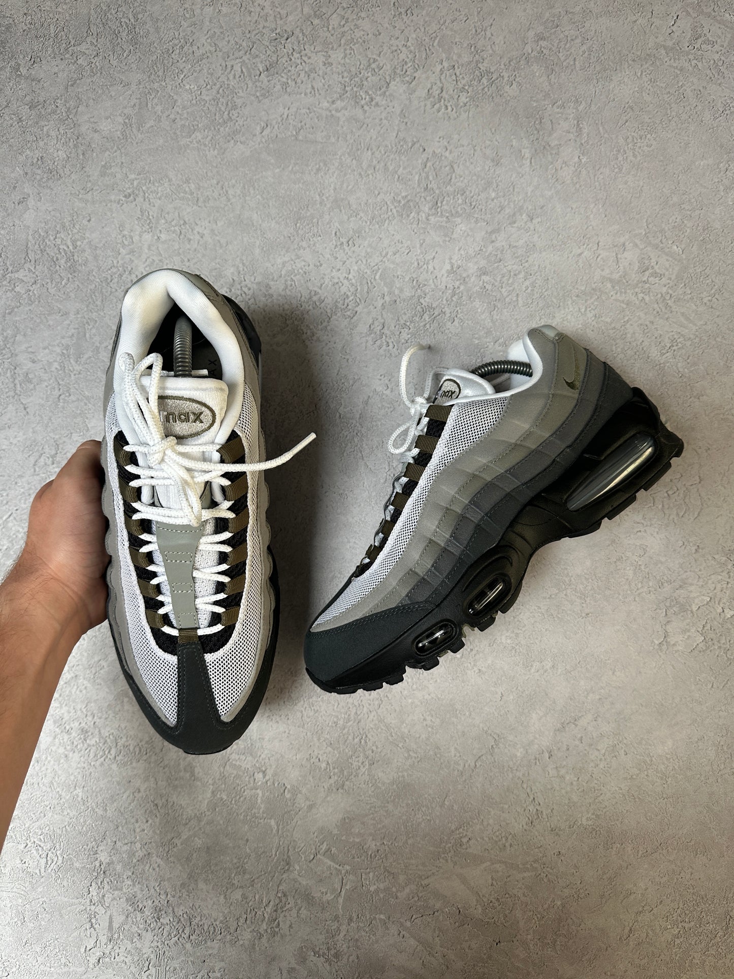 Nike Air Max 95 - Medium Olive - UK8