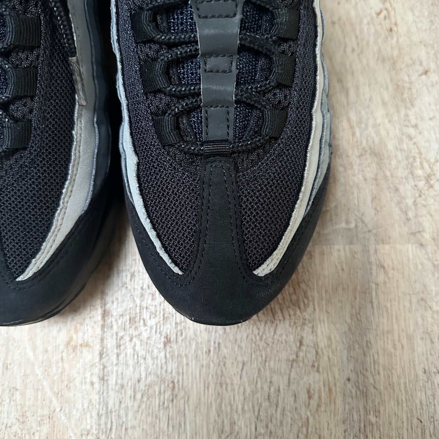 Nike Air Max 95 - Batman - UK6