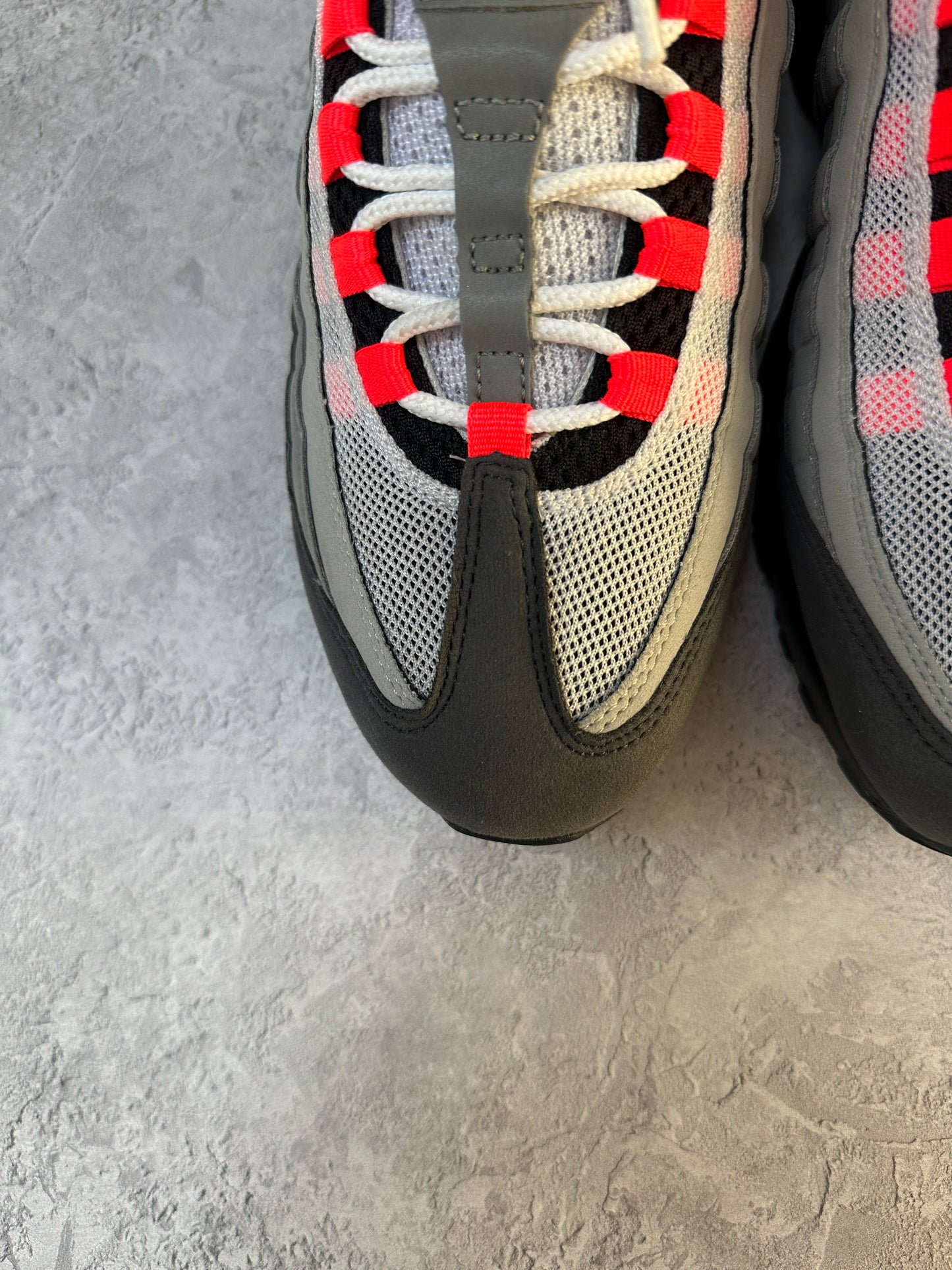 Nike Air Max 95 - Solar Red - UK8
