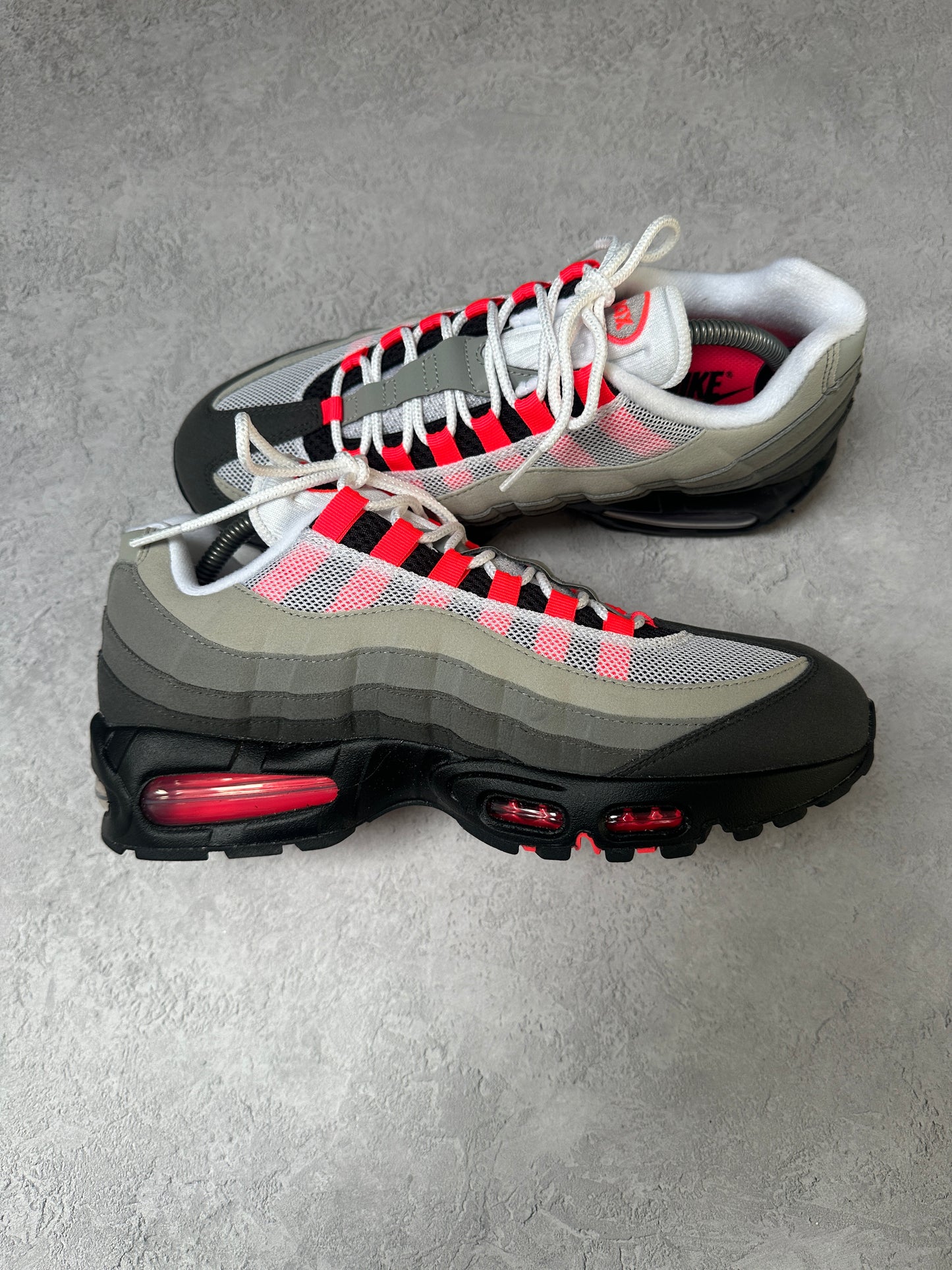 Nike Air Max 95 - Solar Red 2025 - UK8.5
