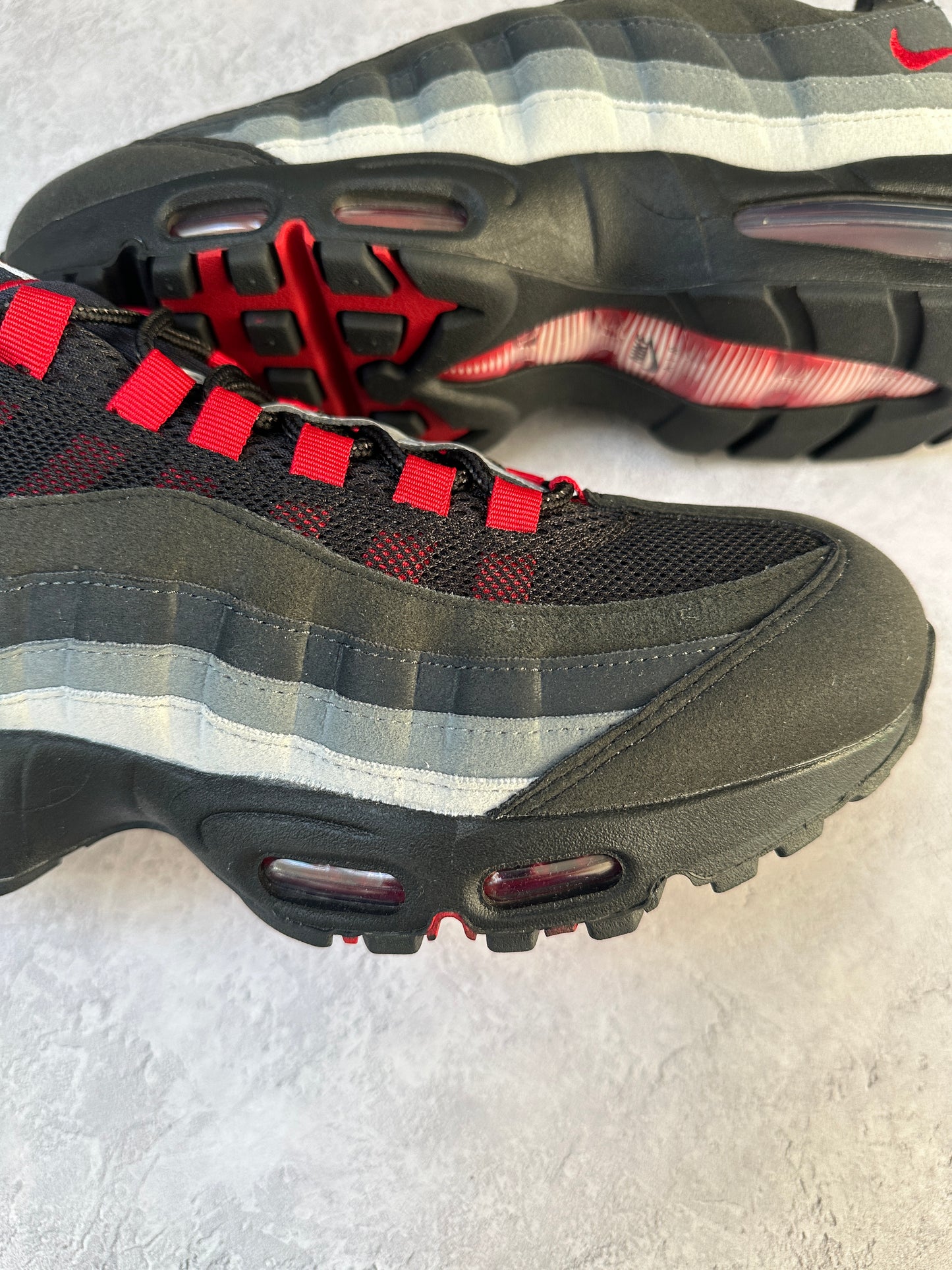 Nike Air Max 95 - Liverpool FC - UK9