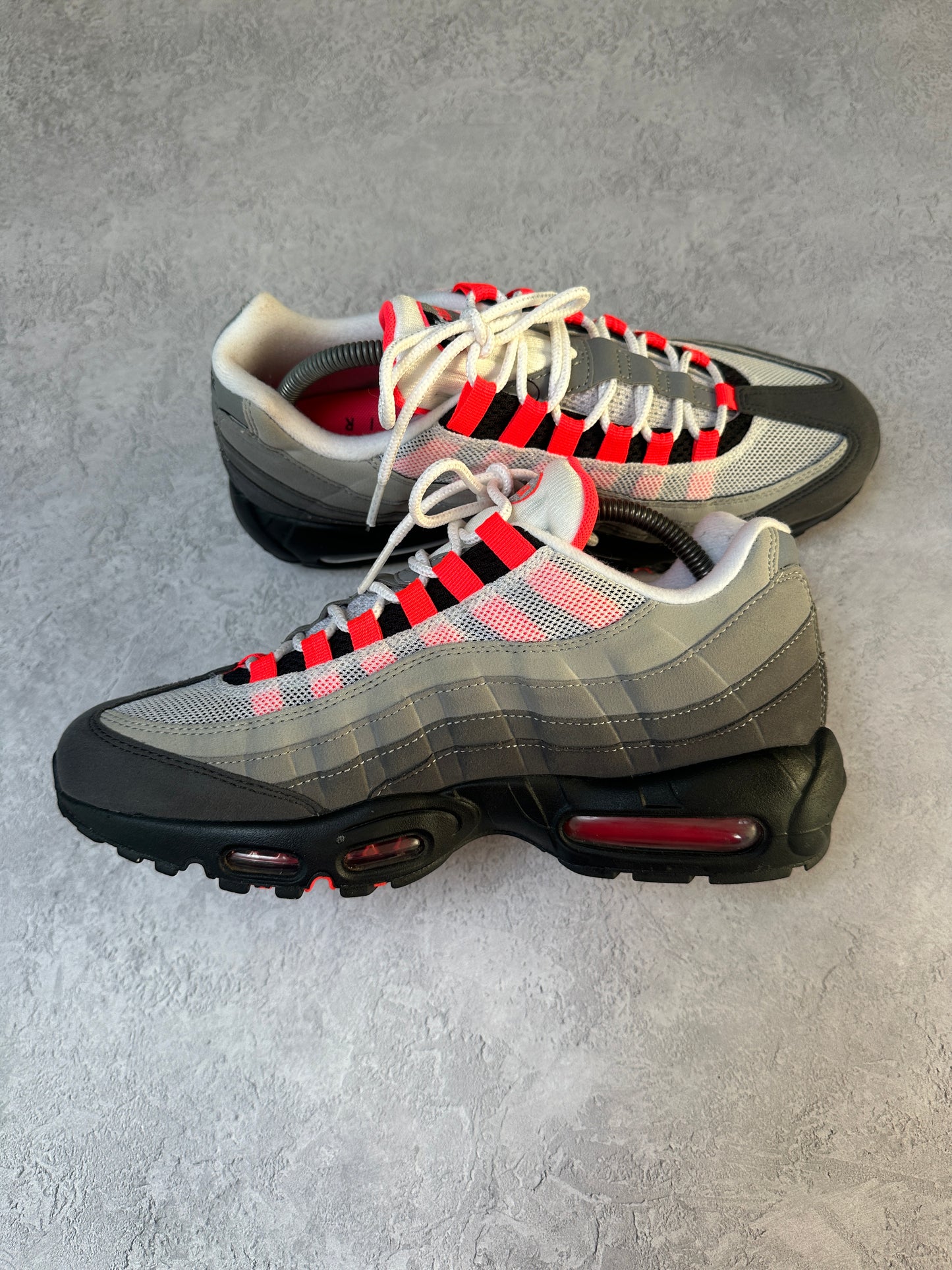 Nike Air Max 95 - Solar Red - UK8