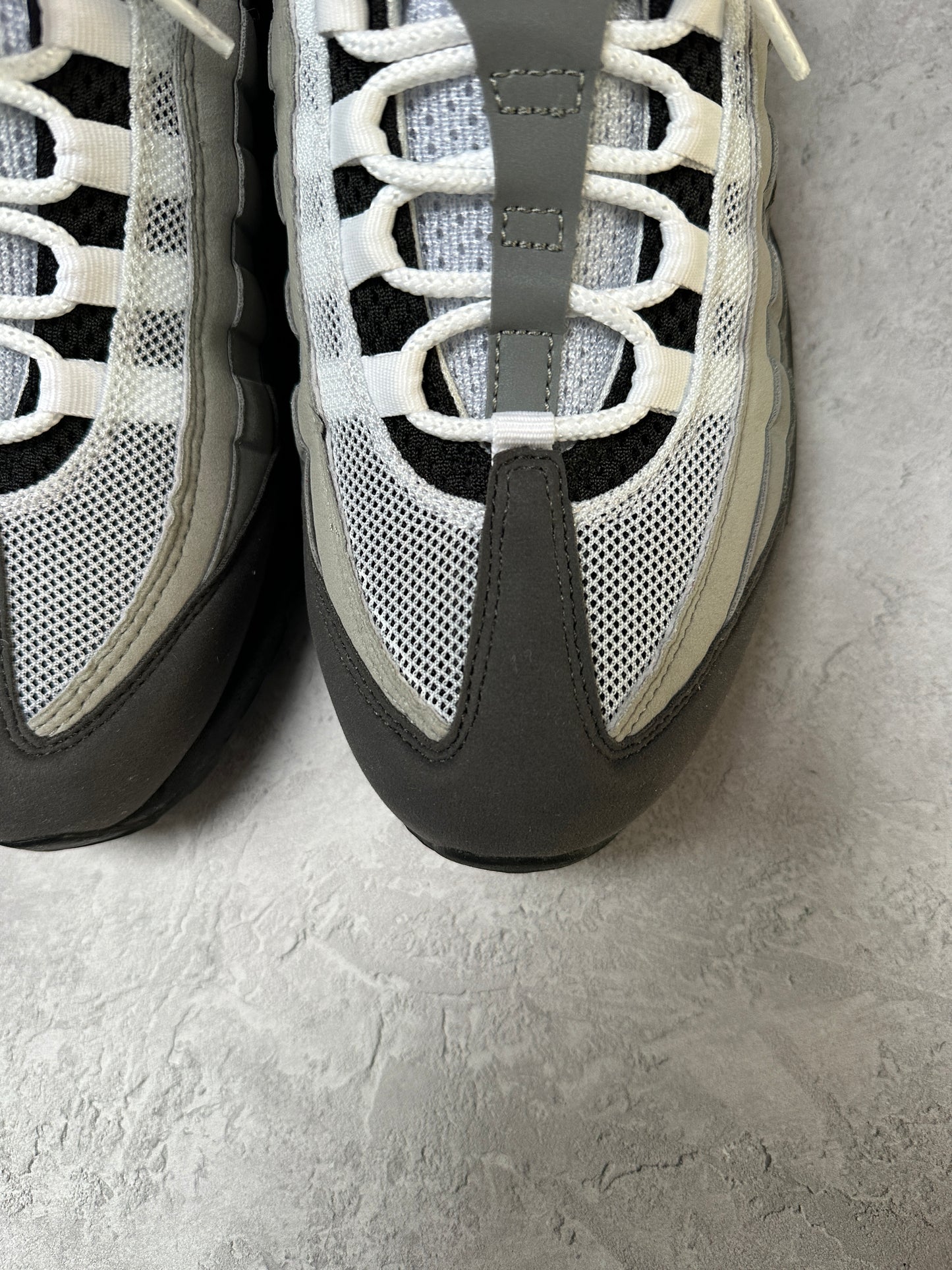 Nike Air Max 95 - Granite - UK8.5