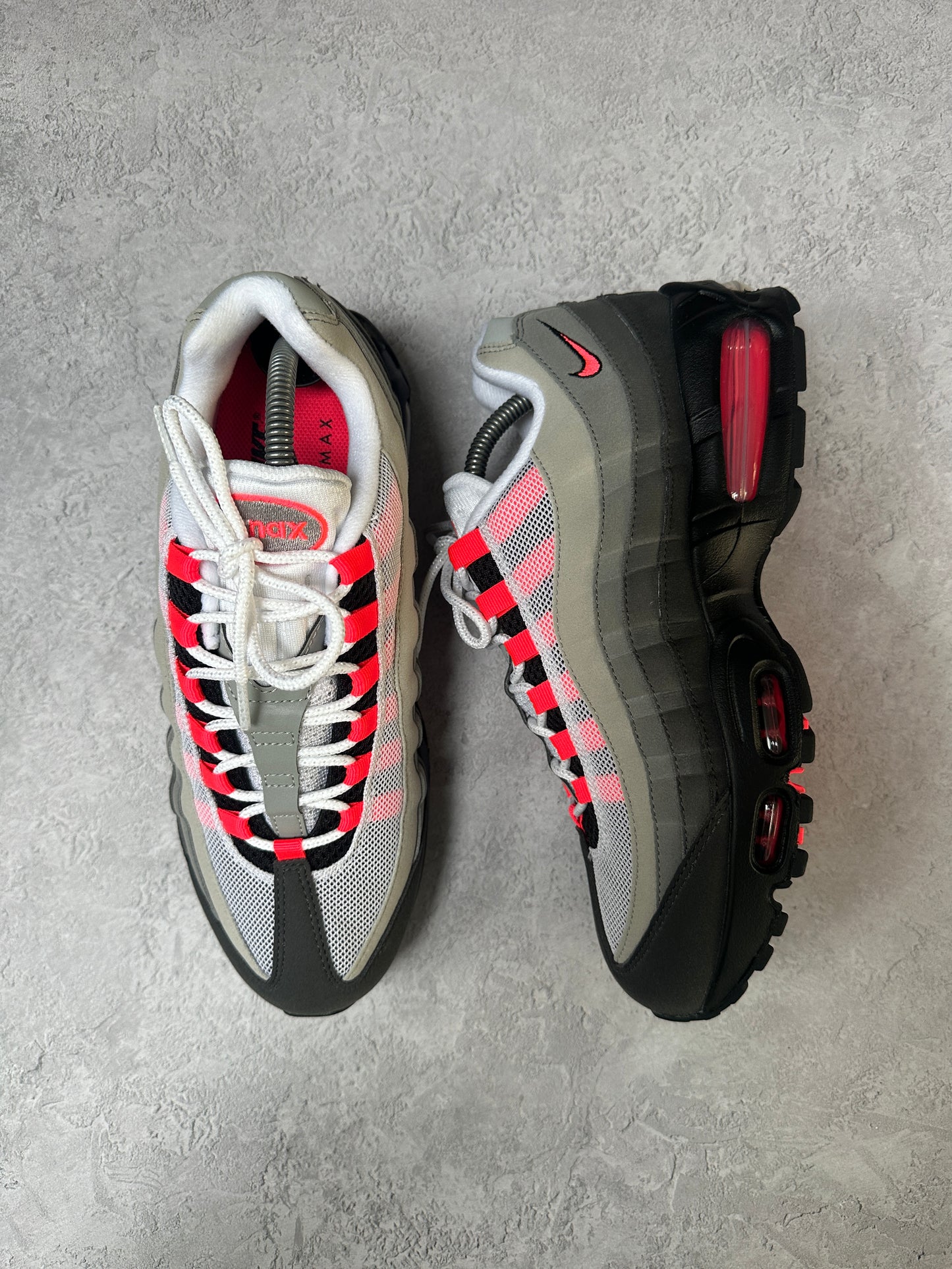 Nike Air Max 95 - Solar Red 2025 - UK8.5