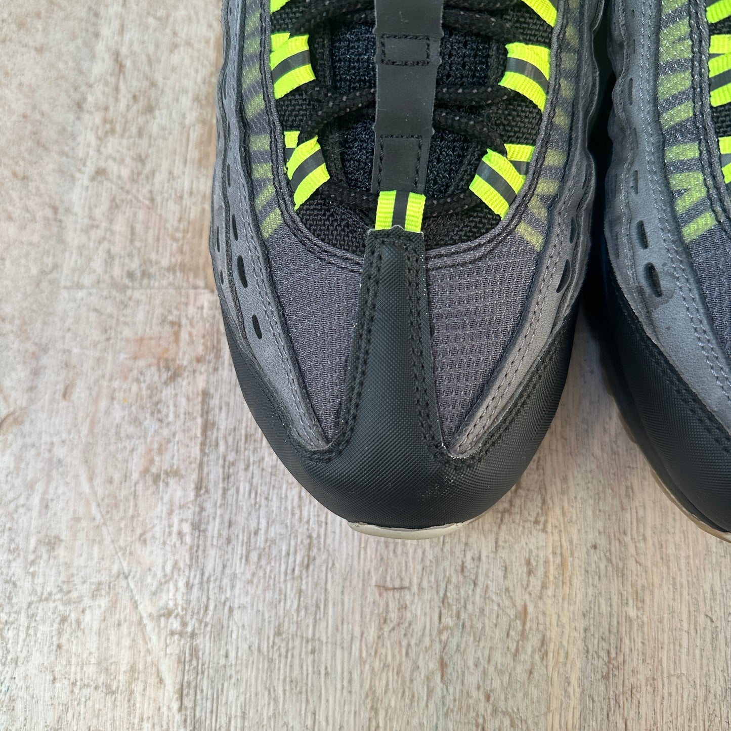 Nike Air Max 95 - Neon Kim Jones - UK9.5
