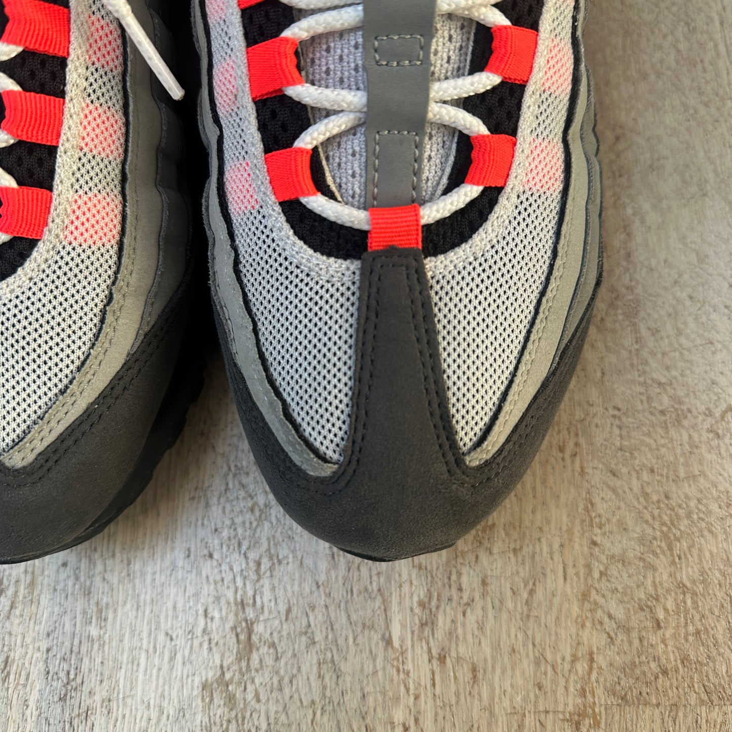 Nike Air Max 95 - Solar Red - UK7.5