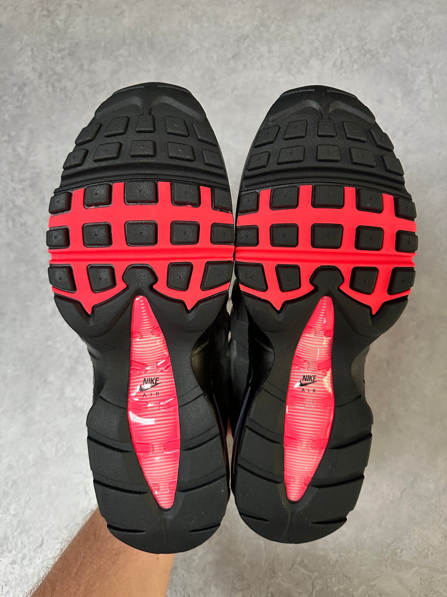 Nike Air Max 95 - Solar Red 2025 - UK8.5