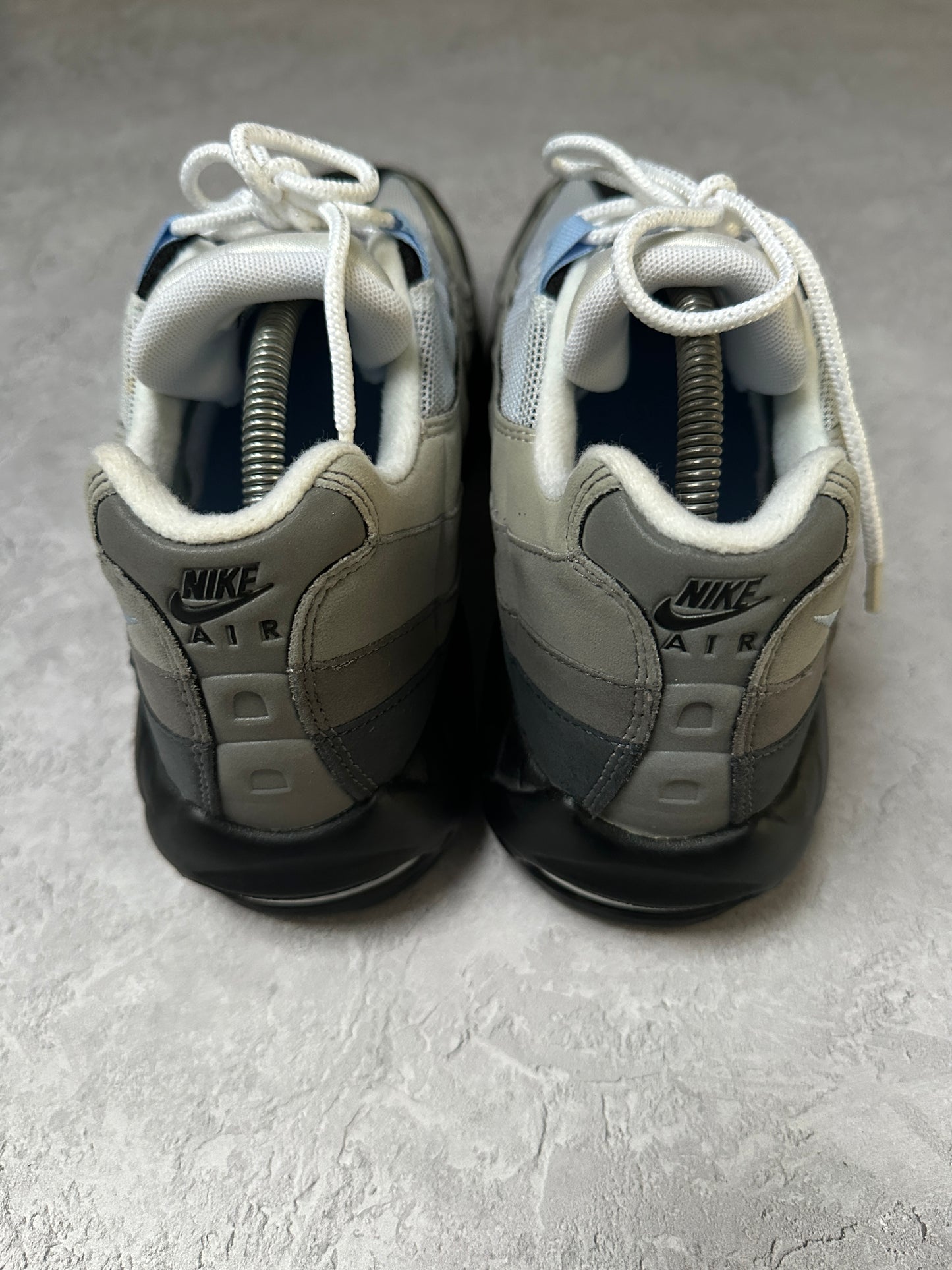Nike Air Max 95 - Aluminum - UK9.5