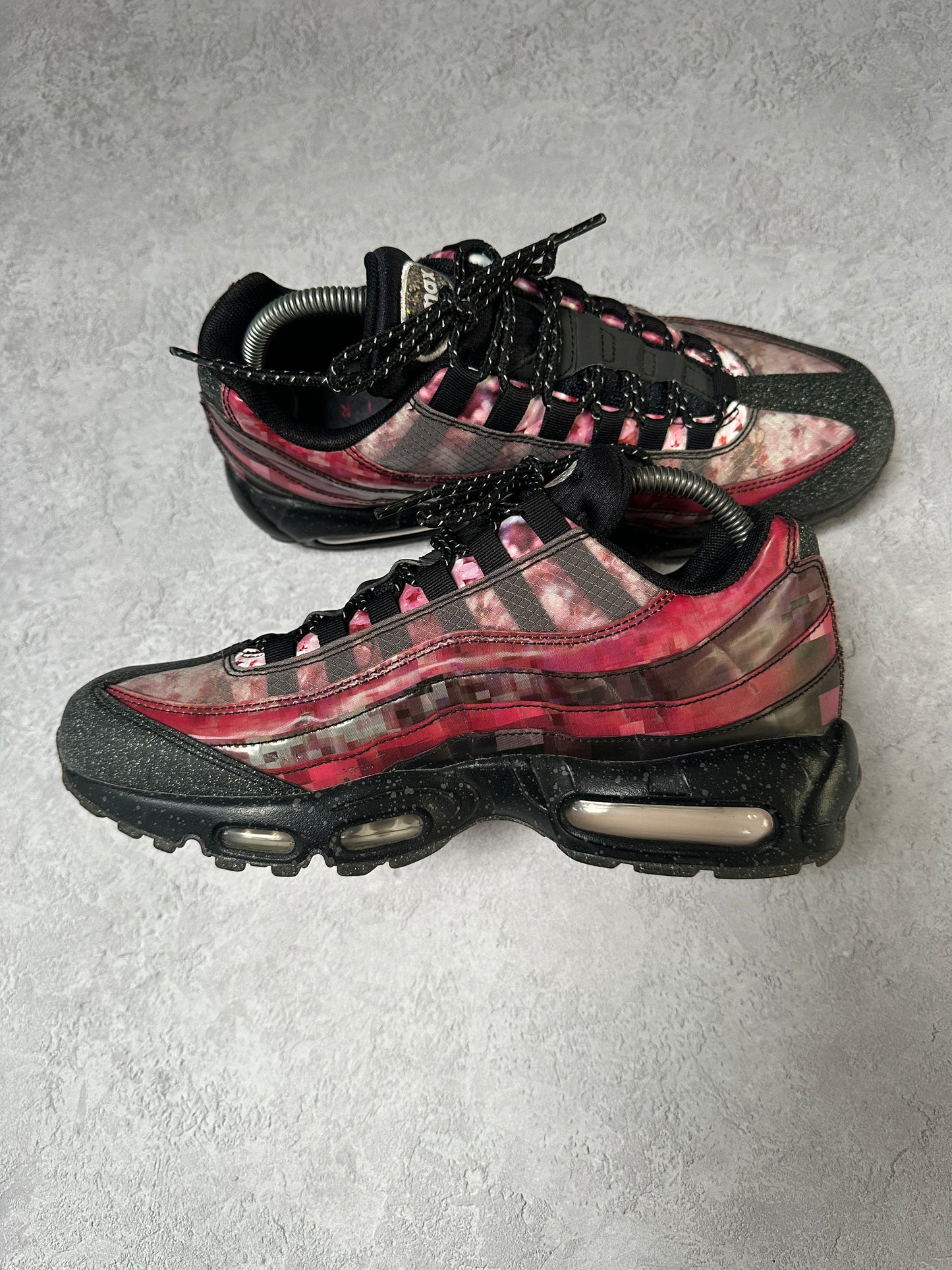 Nike Air Max 95 - Cherry Blossom - UK7.5