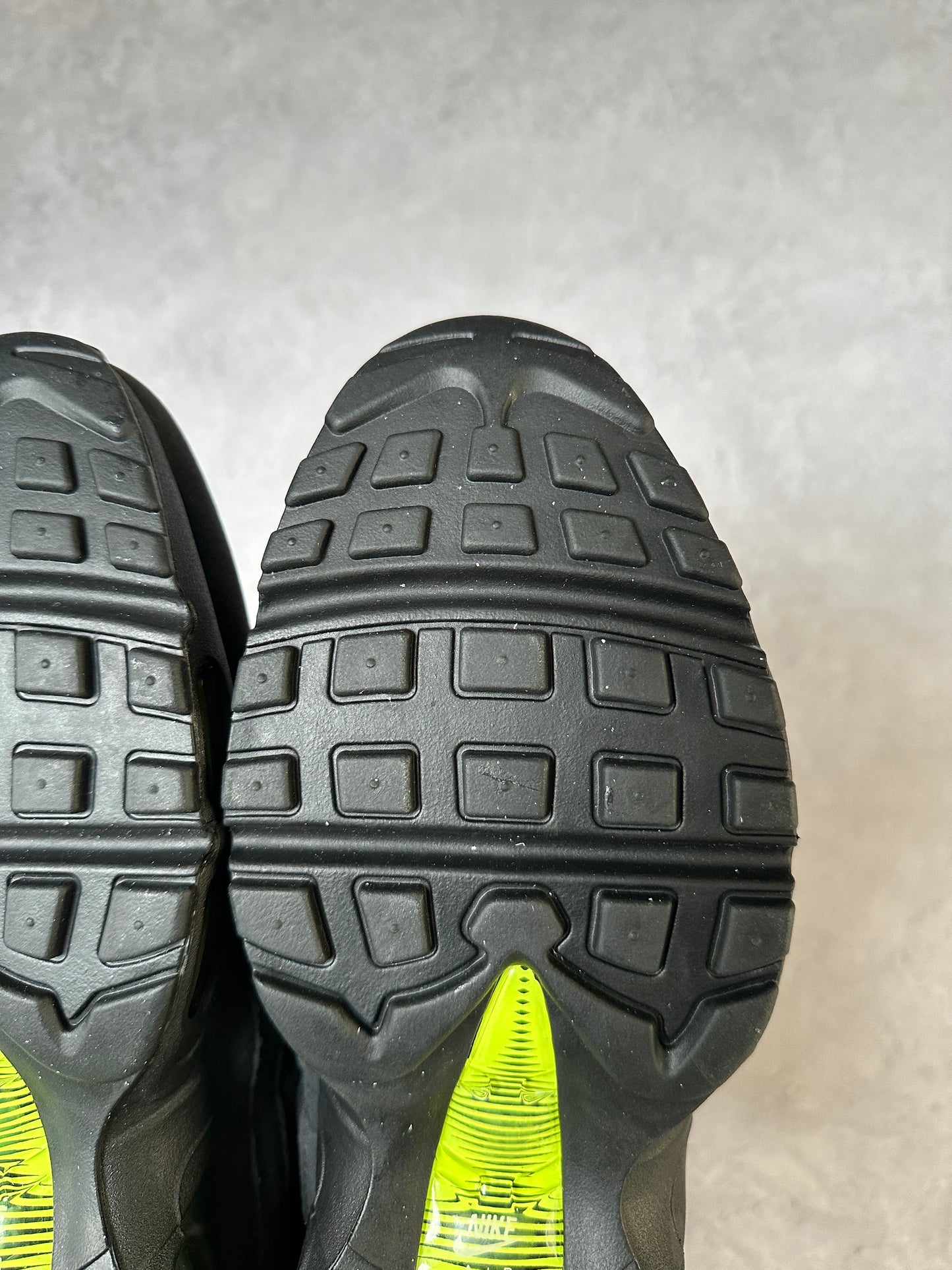 Nike Air Max 95 - Reflective Volt - UK11