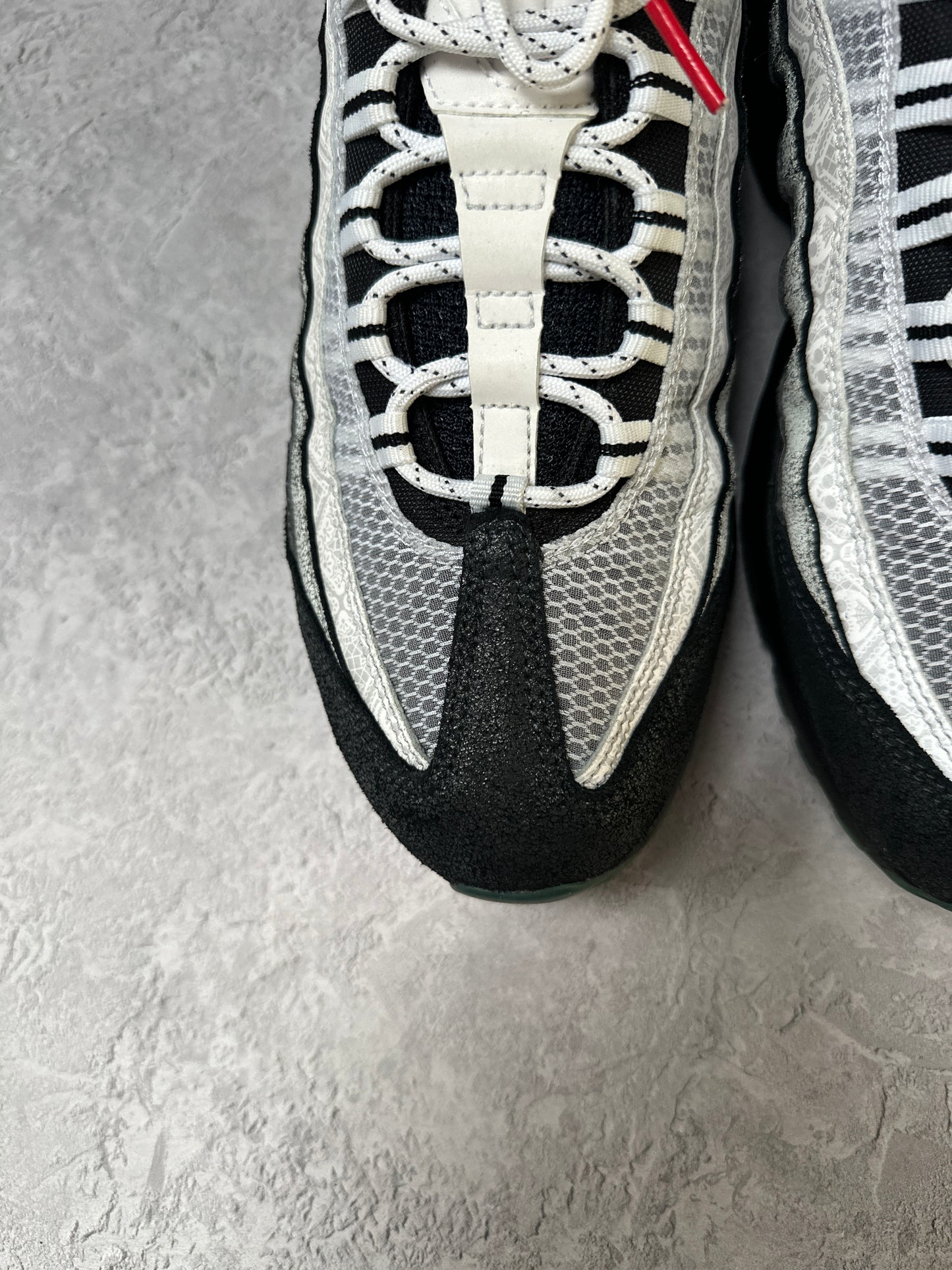 Nike Air Max 95 - Day of the Dead - UK9.5