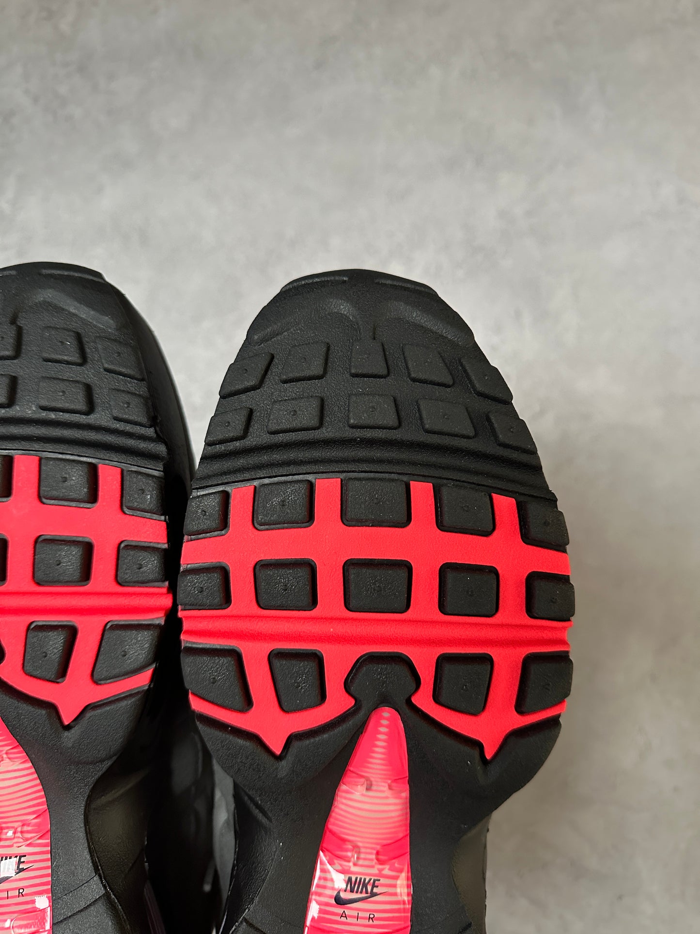 Nike Air Max 95 - Solar Red 2025 - UK10