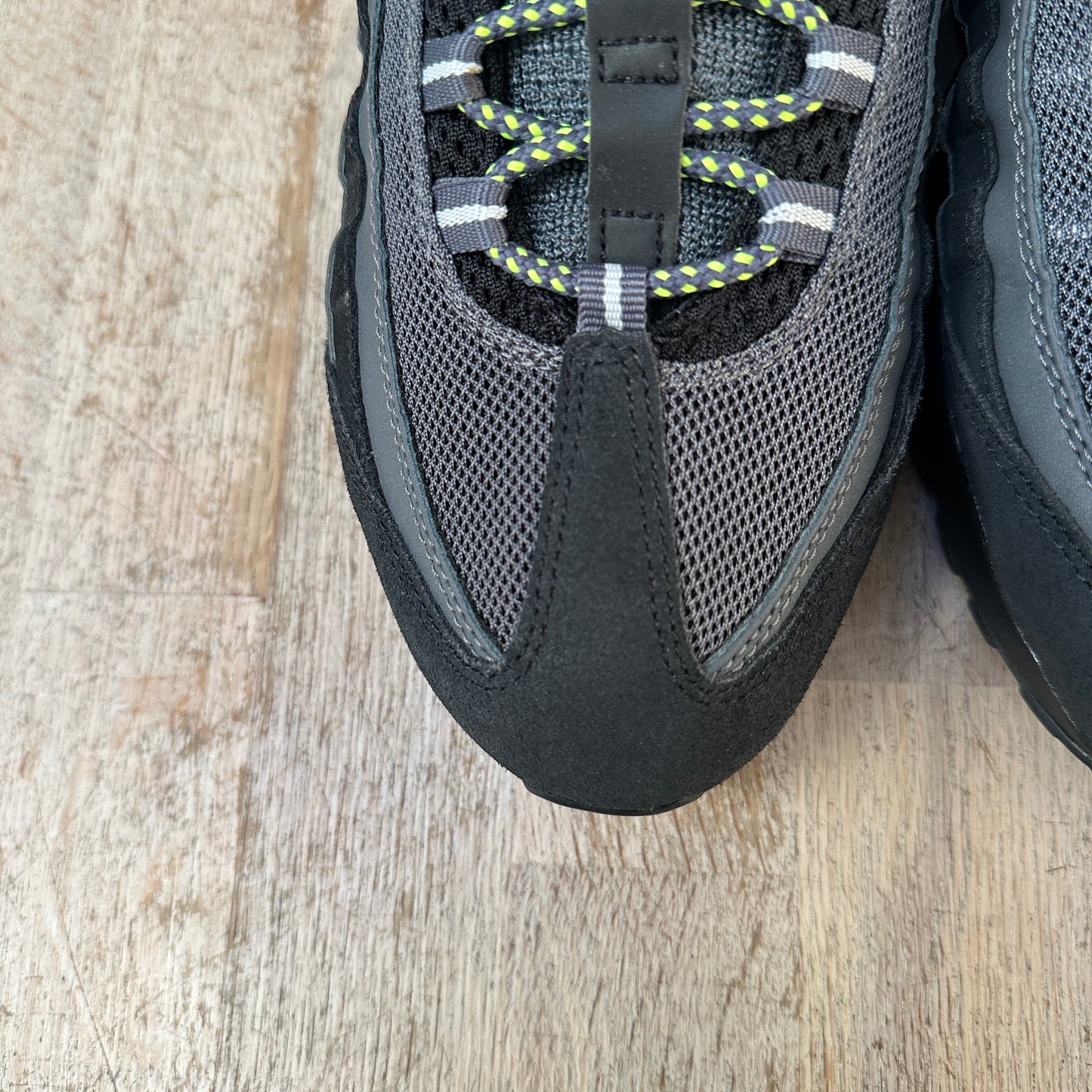 Nike Air Max 95 - Pure Black / Cool Grey - UK9