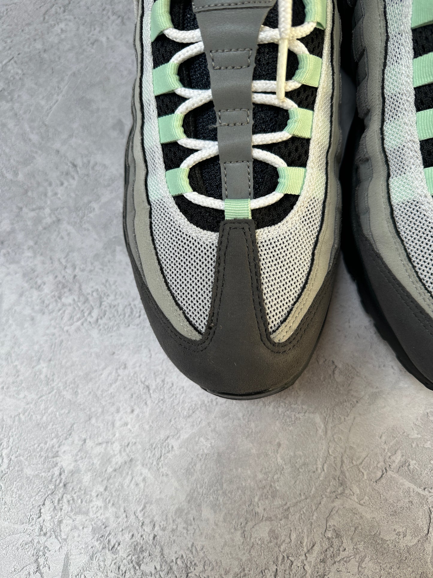 Nike Air Max 95 - Fresh Mint - UK9