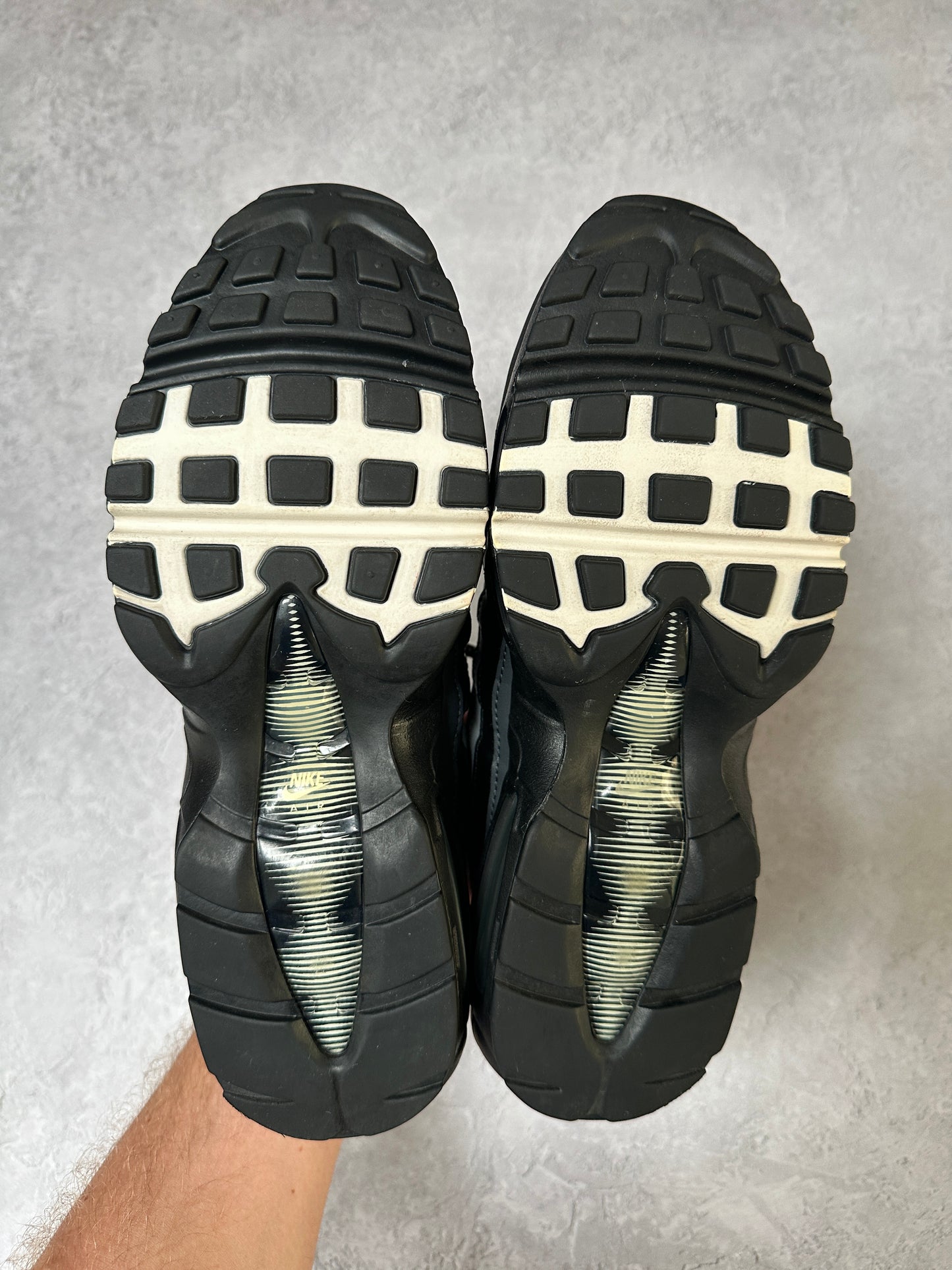 Nike Air Max 95 - Essential Smoke Grey - UK7.5
