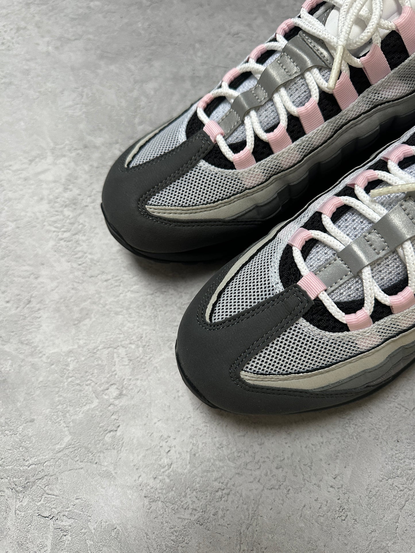 Nike Air Max 95 - Pink Foam - UK7