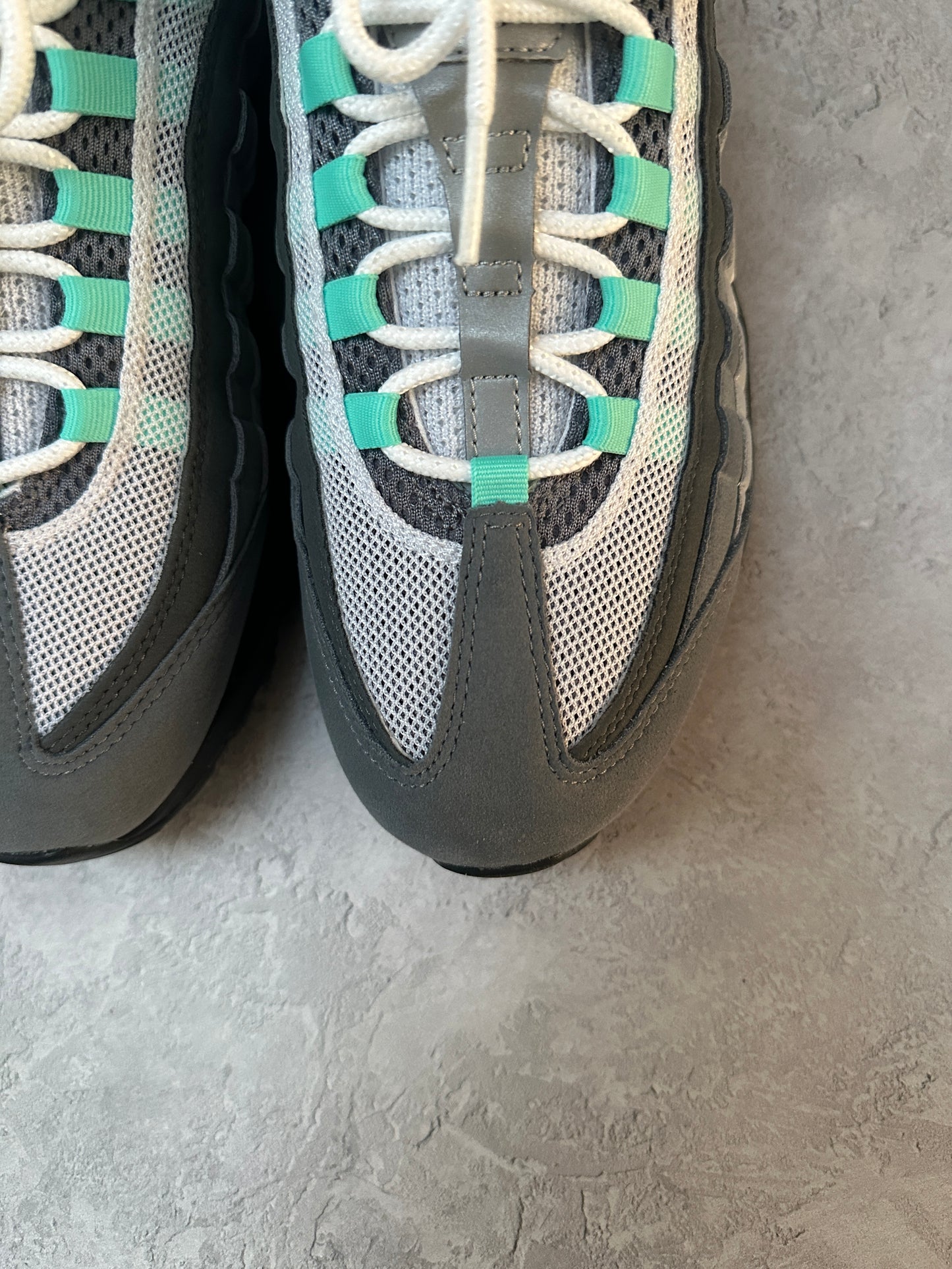 Nike Air Max 95 - Hyper Turquoise - UK7.5