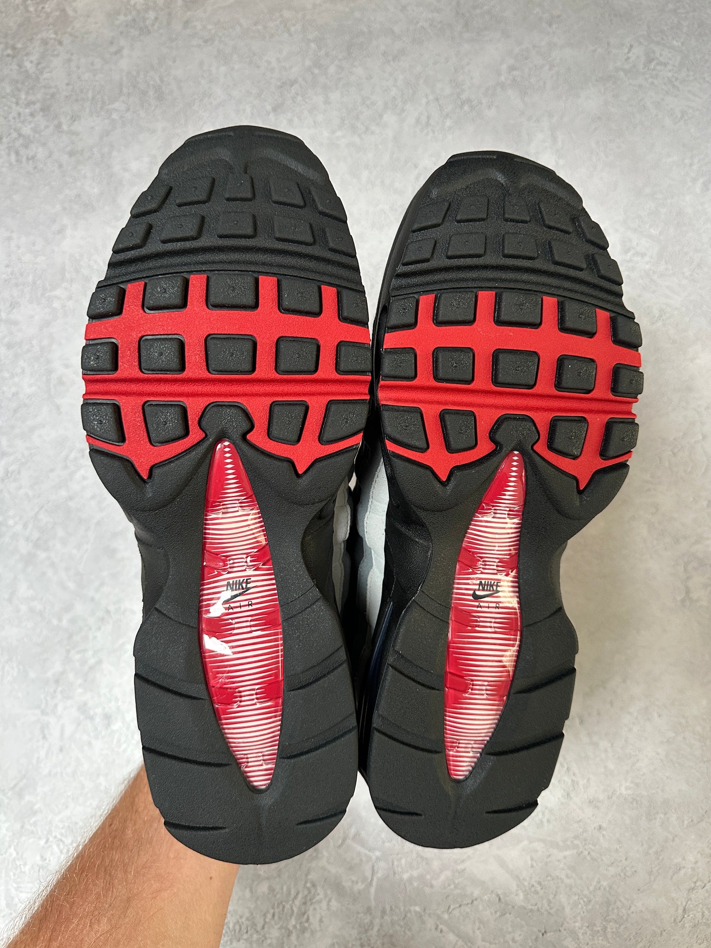 Nike Air Max 95 - Liverpool FC - UK10