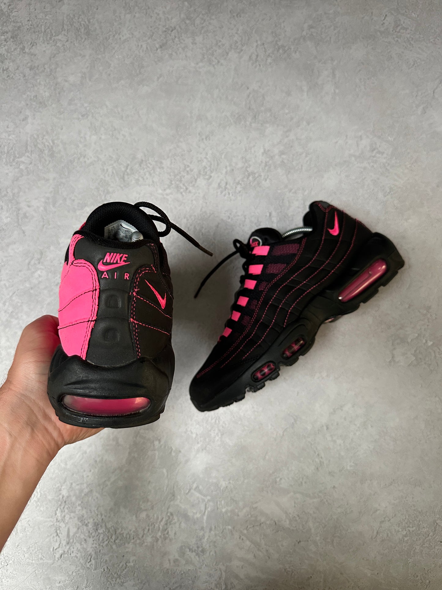 Nike Air Max 95 - Pink Blast - UK8.5