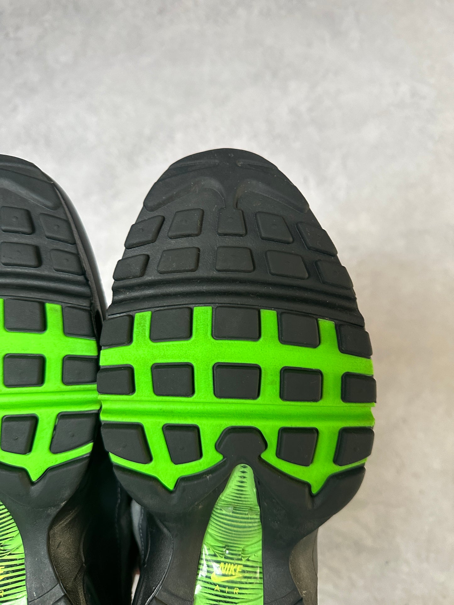 Nike Air Max 95 - Evolution of Icons - UK8