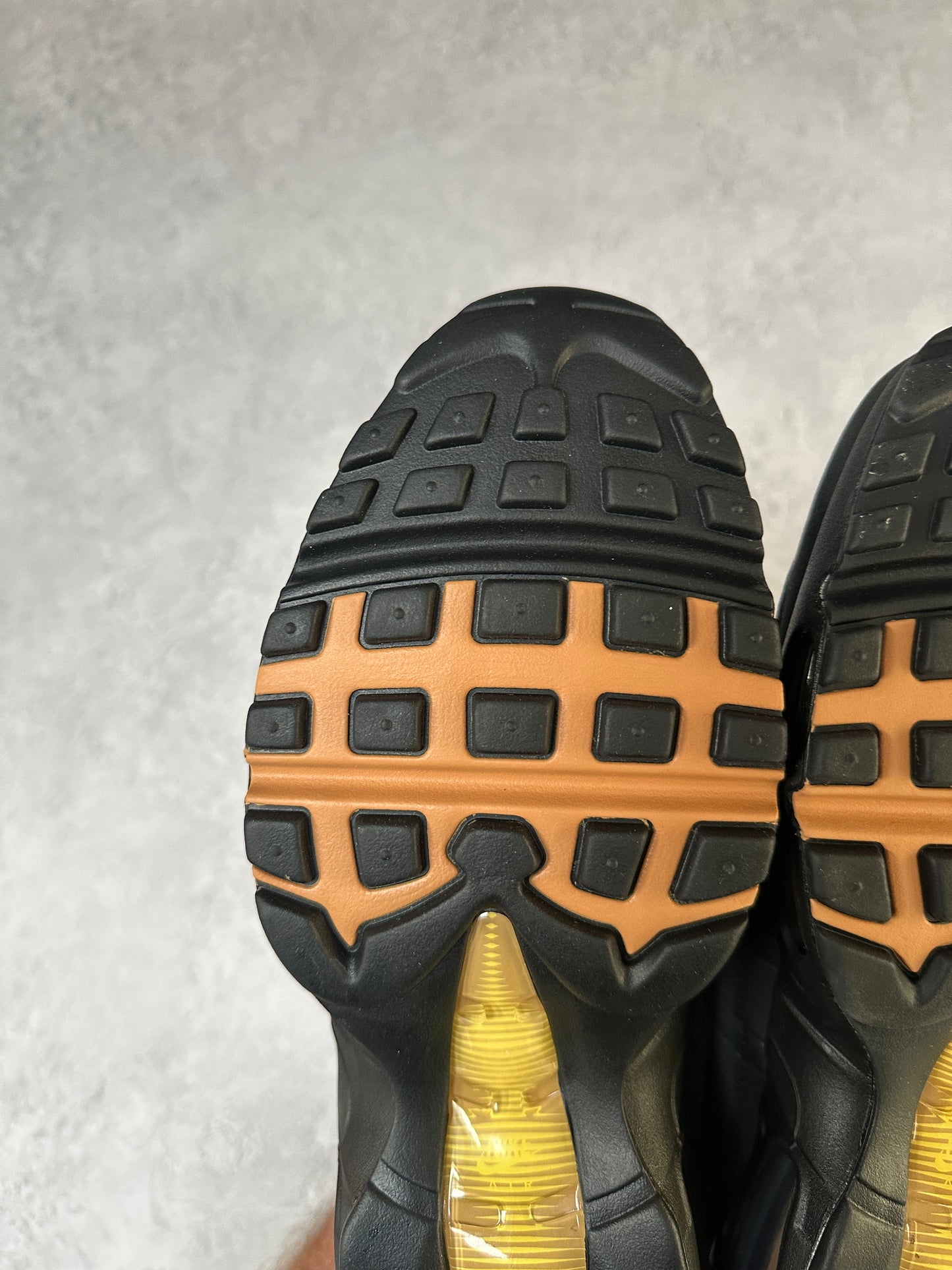 Nike Air Max 95 - Yellow Strike - UK9