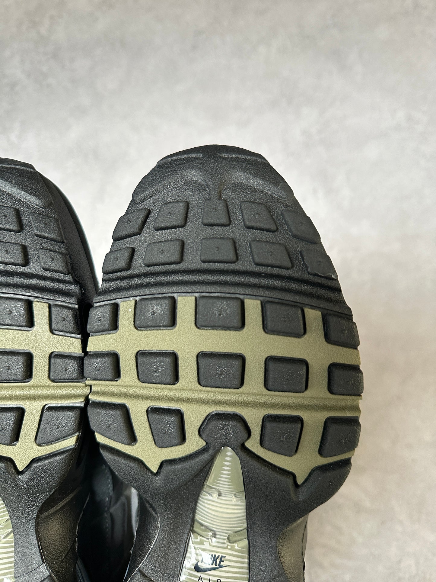 Nike Air Max 95 - Medium Olive - UK7.5