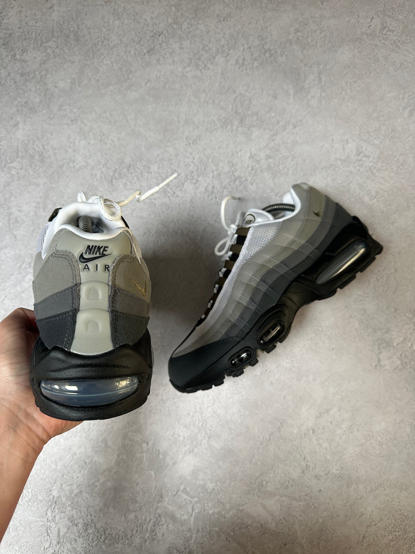 Nike Air Max 95 - Medium Olive - UK8