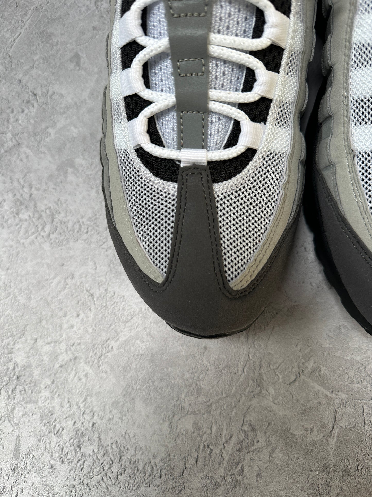 Nike Air Max 95 - Granite - UK8.5